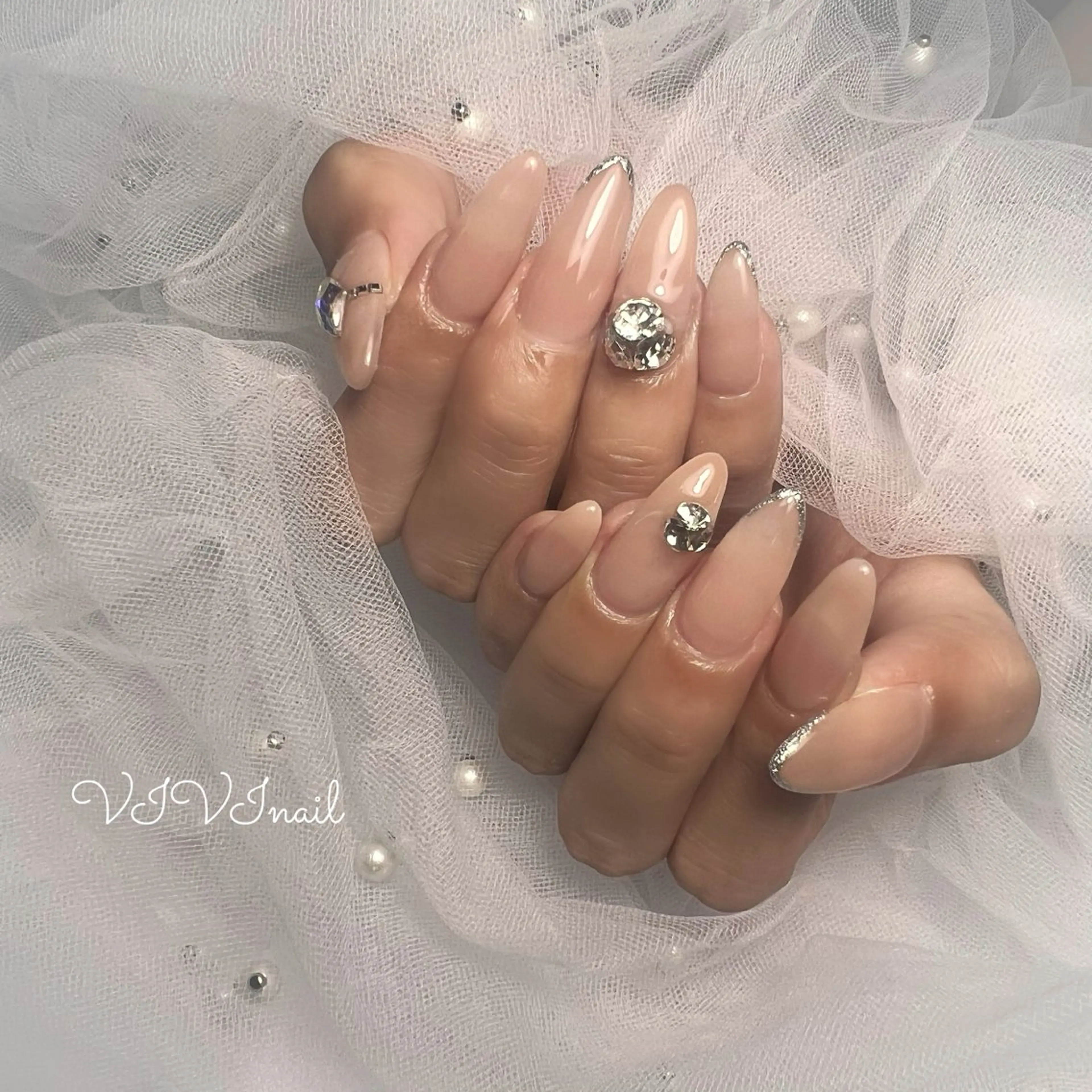 ネイル フレンチネイル シンプルネイル ハンドネイル vivi nailのネイルデザイン