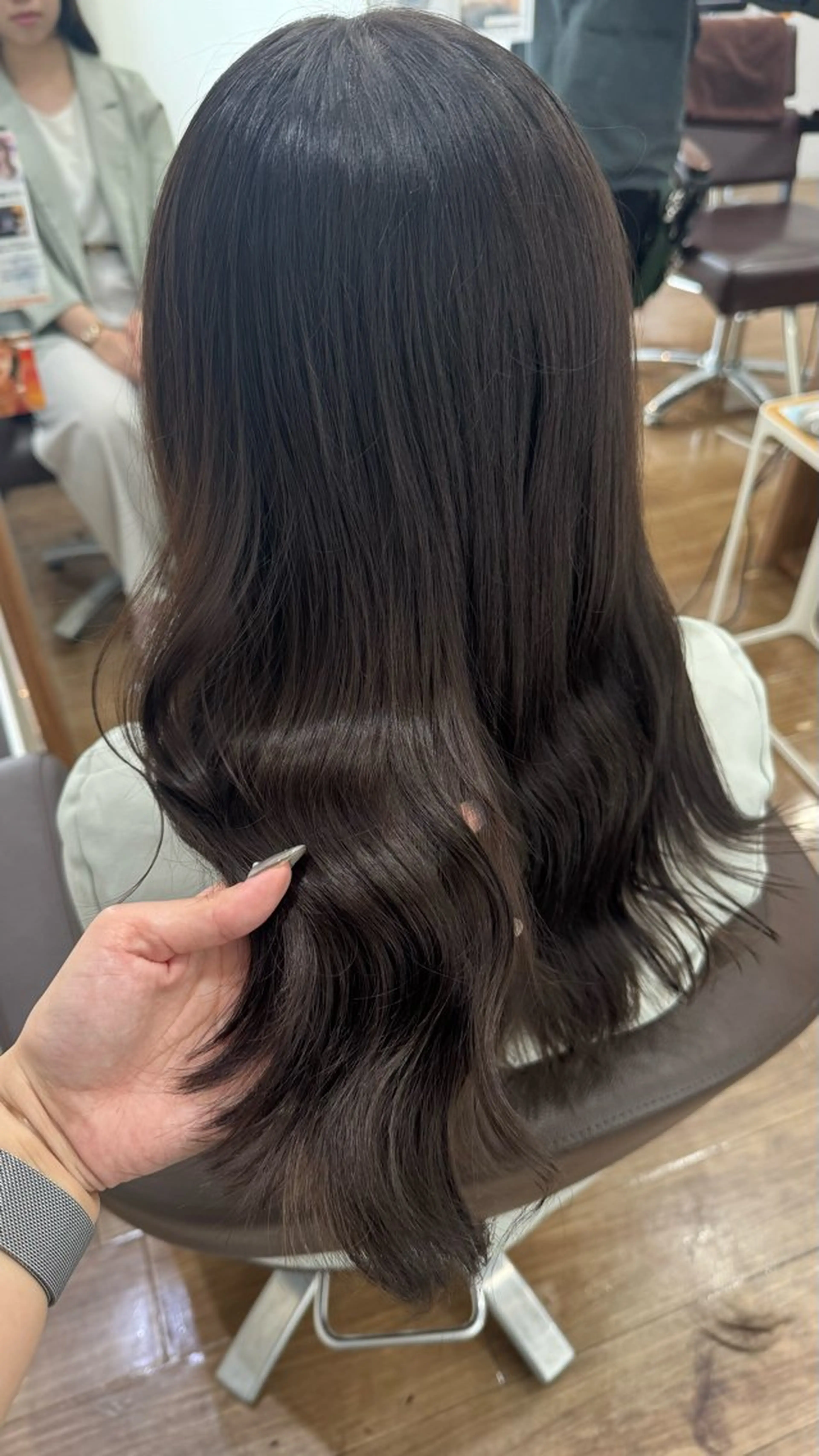 ロング カラー 木下 七海のヘアスタイル