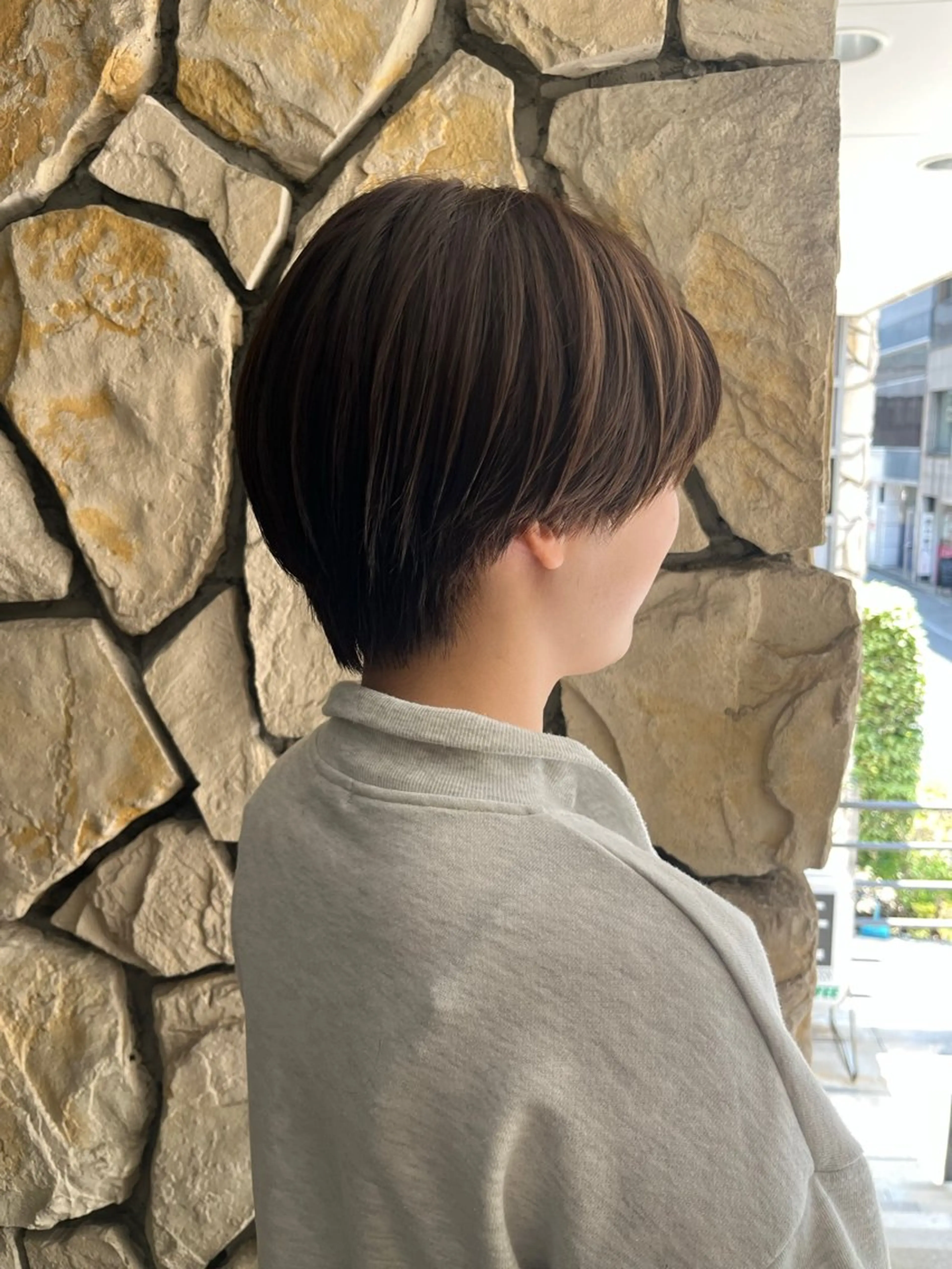 ショート AOI ハイトーン/ボブのヘアスタイル