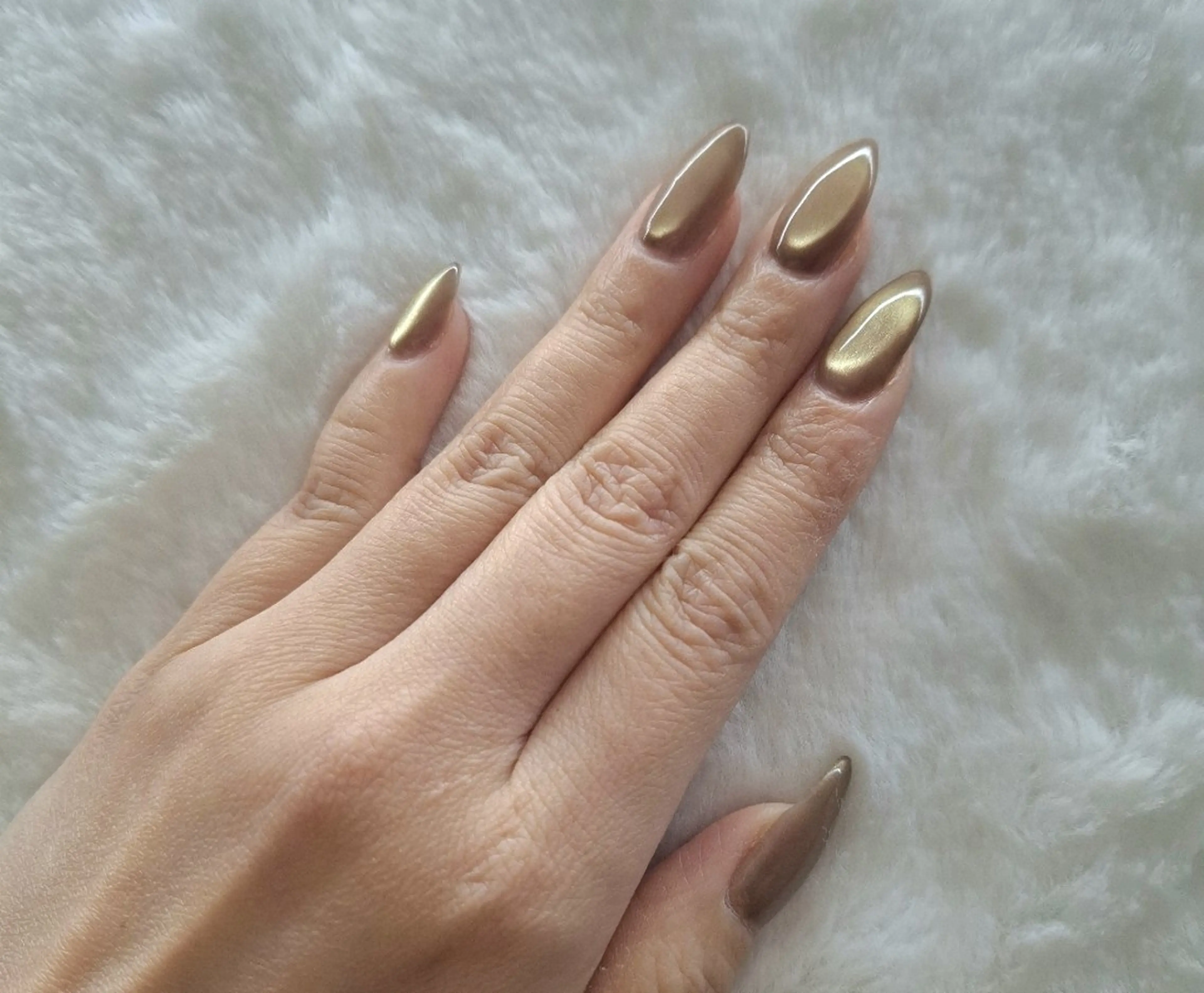 ネイル ゴールド マグネットネイル ワンカラーネイル ハンドネイル 岡林 えりのネイルデザイン