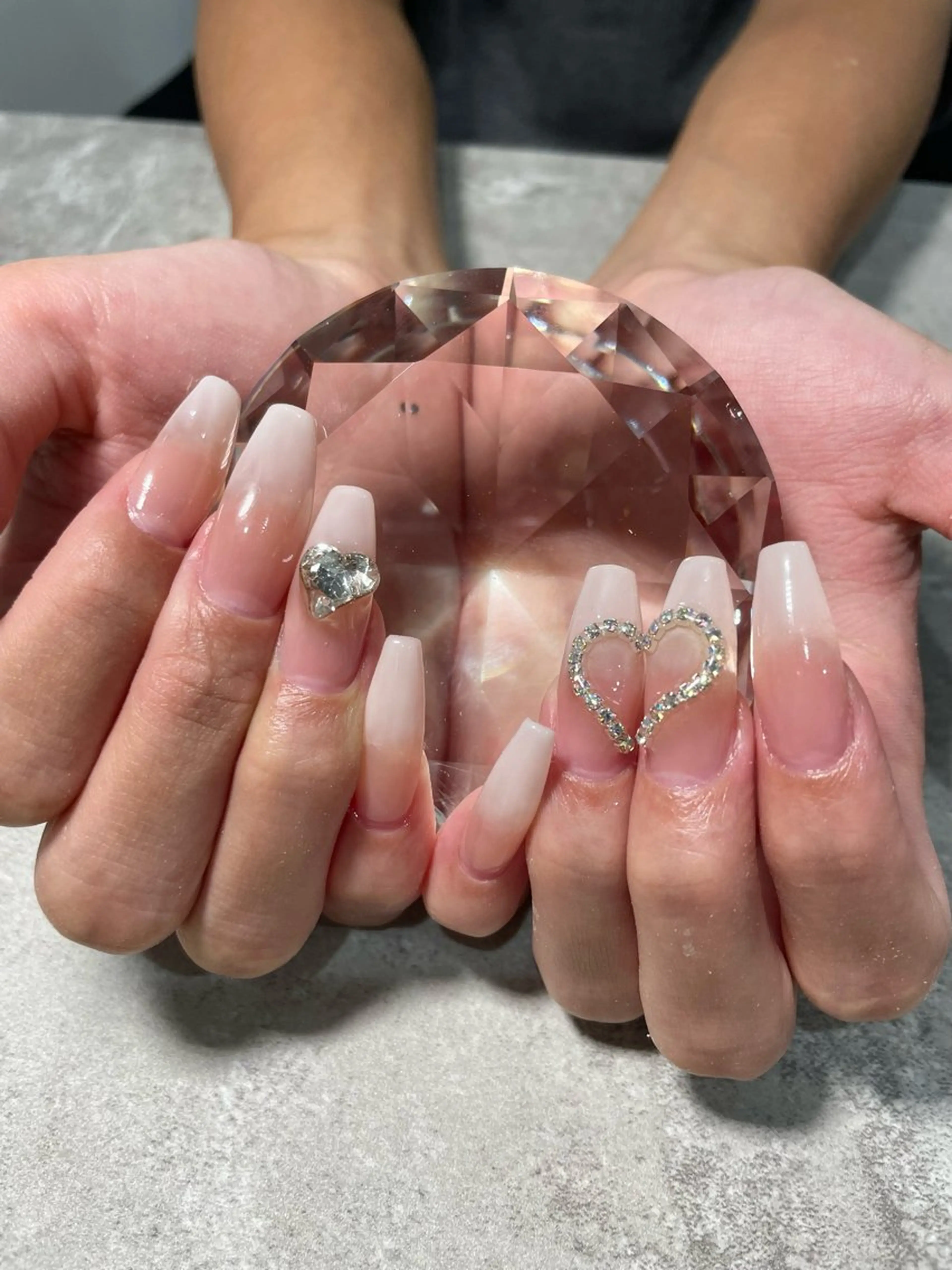 ネイル 持ち込み ハンドネイル Raviliss ♡のネイルデザイン