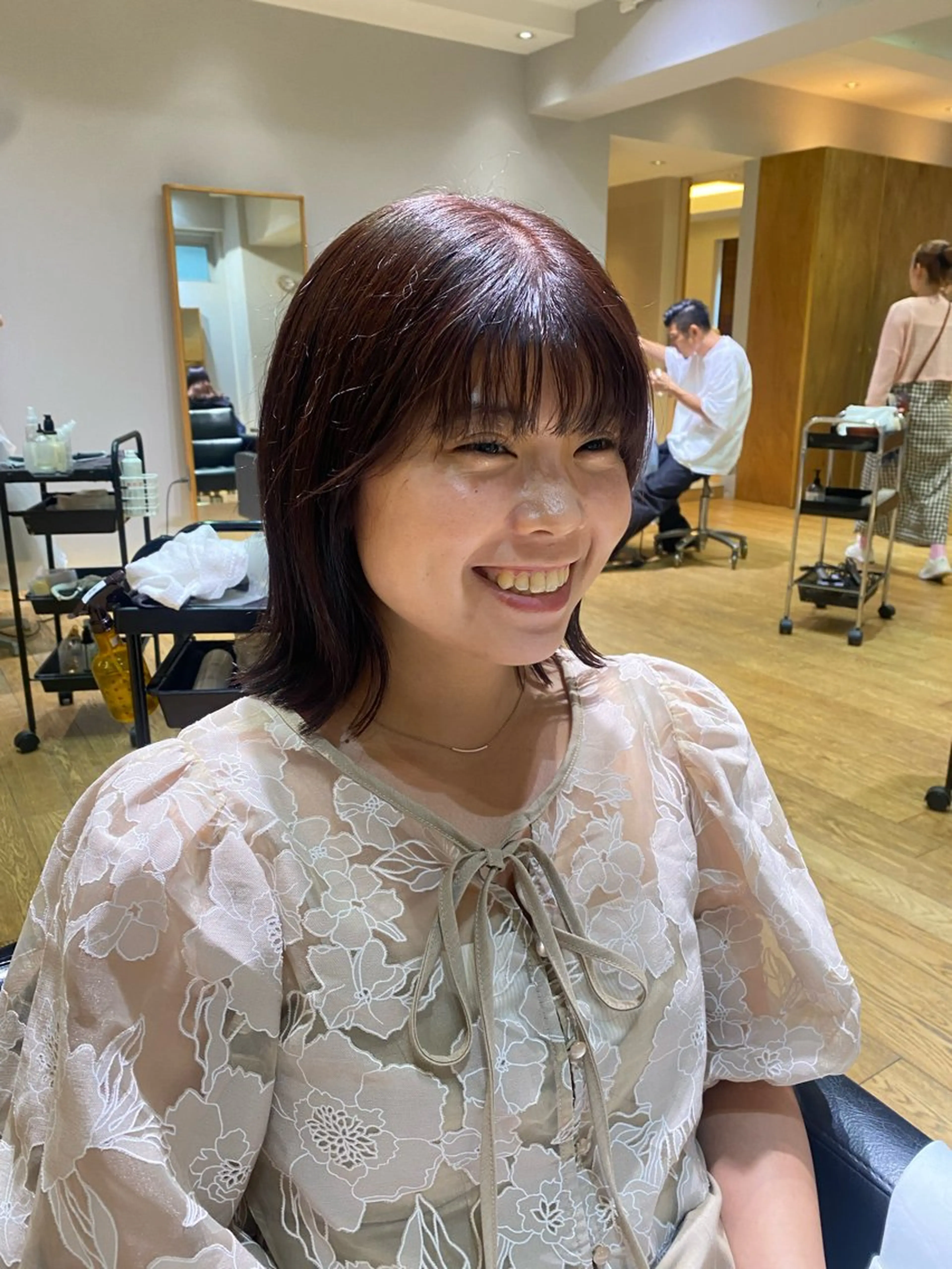 ショート カット ヘアカラー トリートメント 大人可愛い♡コテ巻き パーマ🌼杉田 萌恵のヘアスタイル