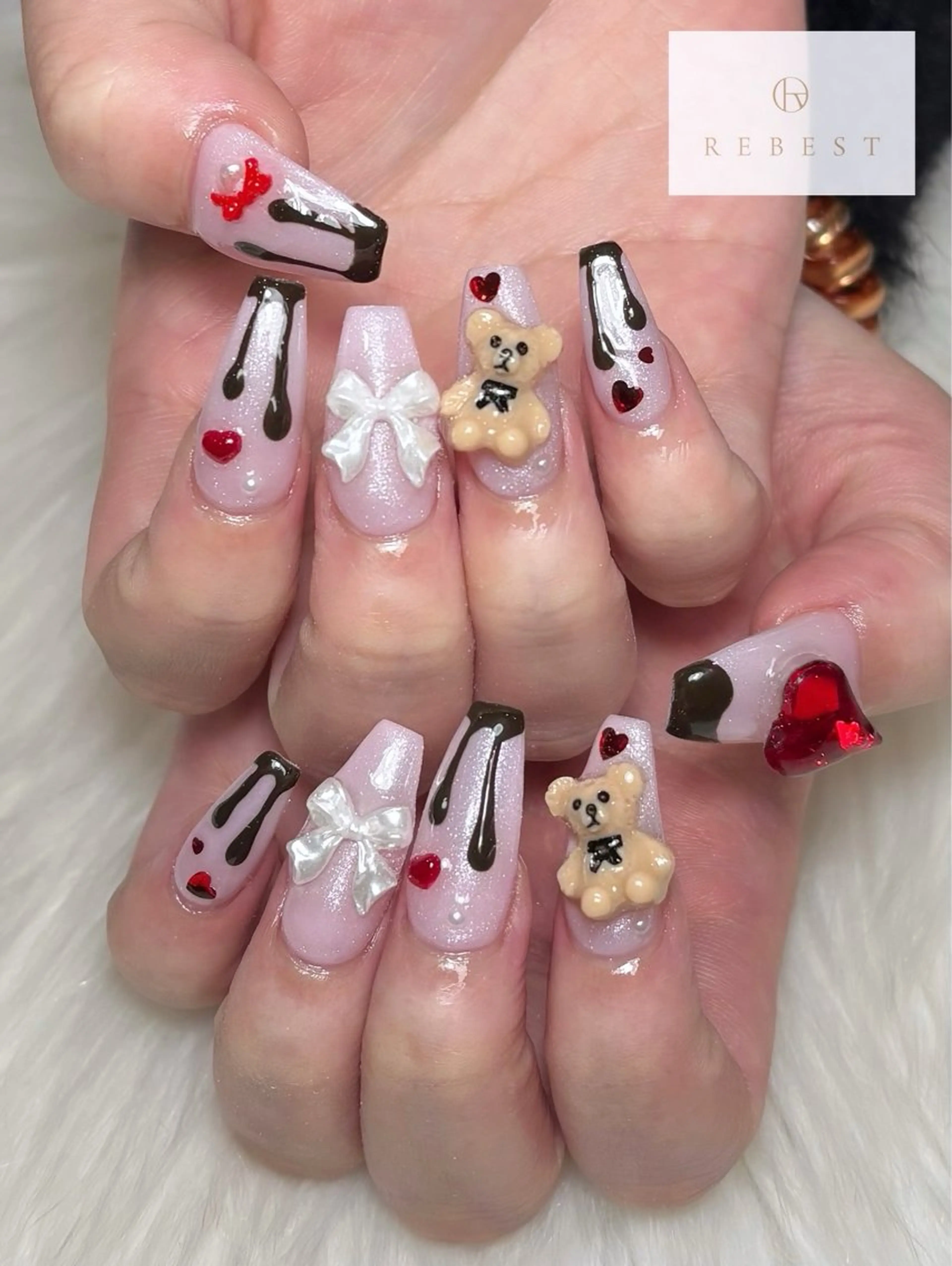 ネイル CURUMI REBEST 京橋のマツエク・マツパデザイン