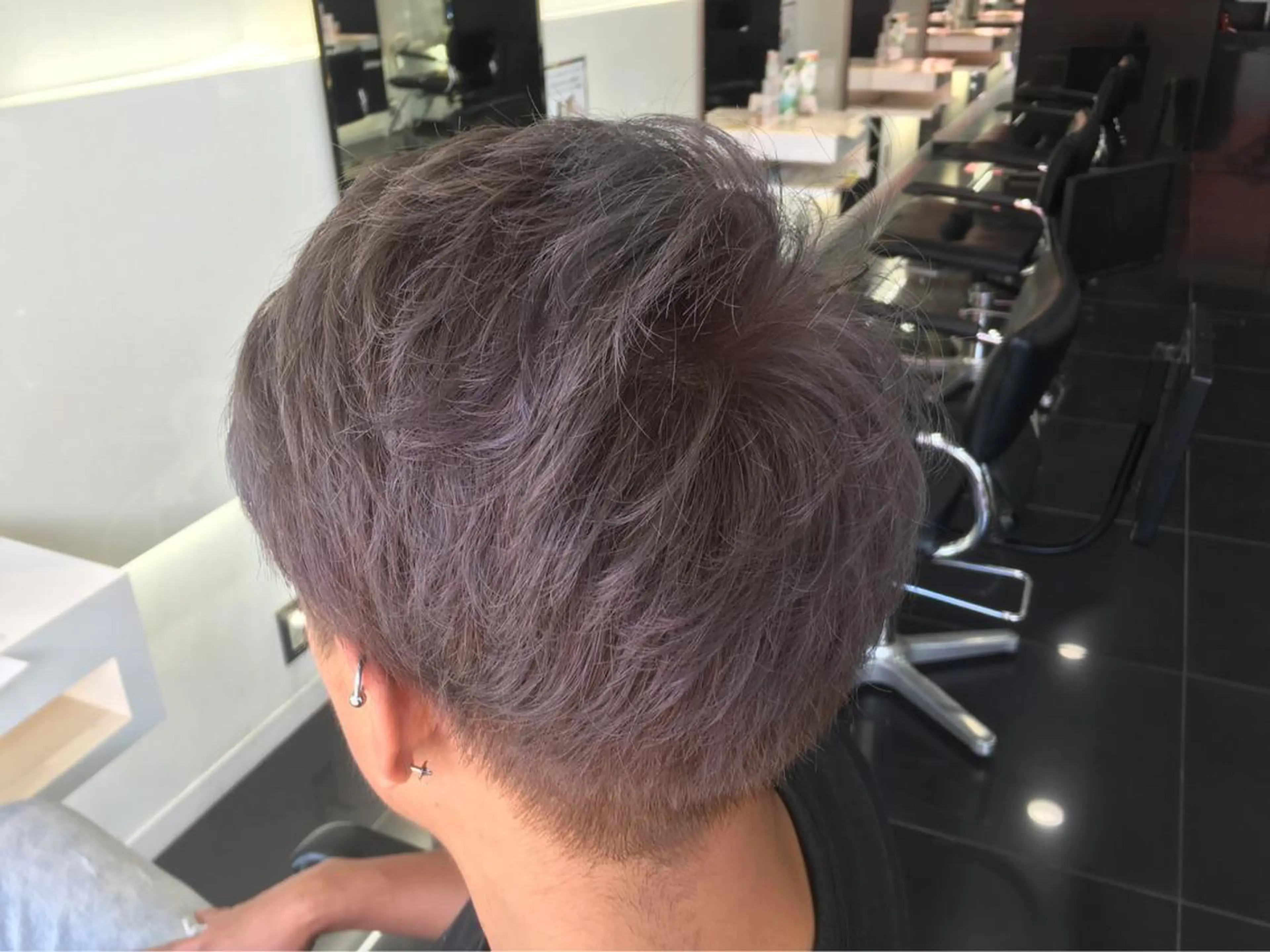 ショート カラー 関口 友行のヘアスタイル