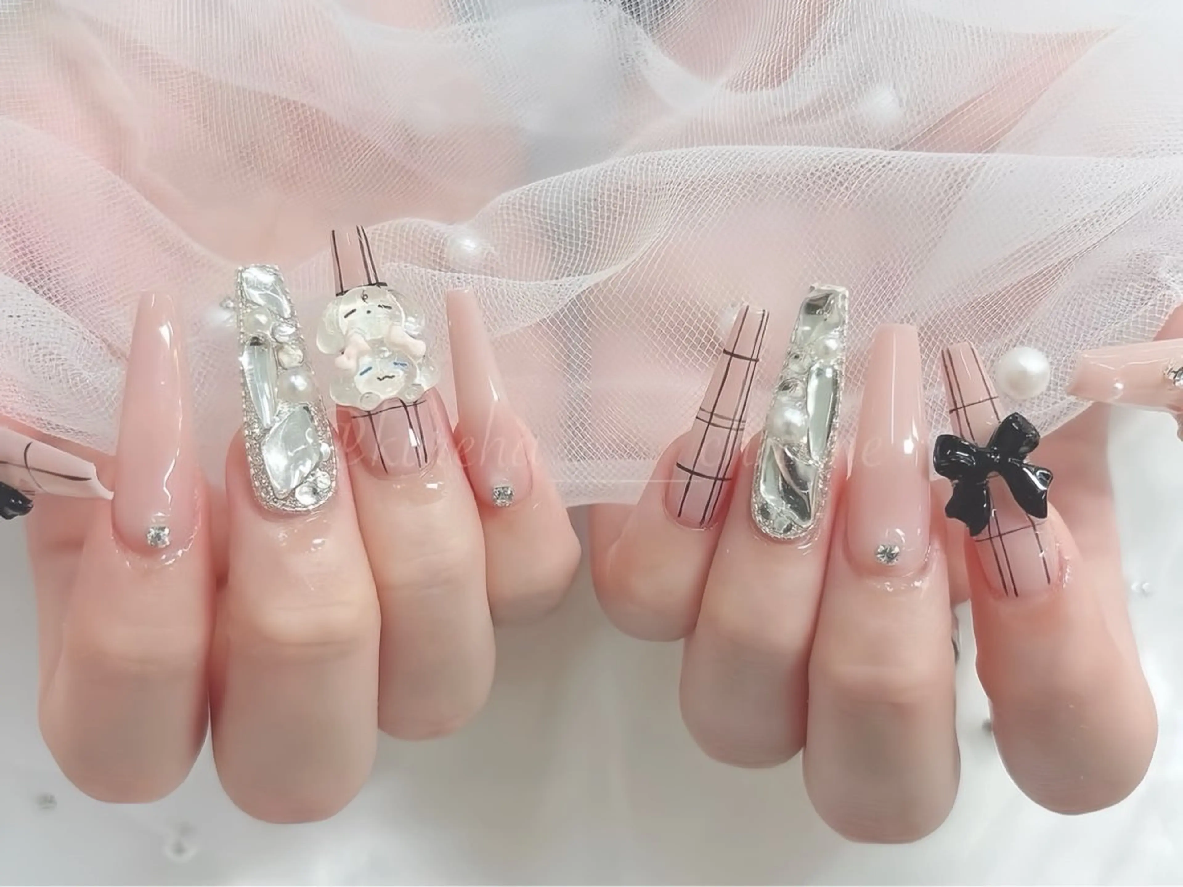 ネイル アートネイル ガーリー 韓国ネイル 持ち込み ニュアンスネイル Rin Nail 新大久保店のネイルデザイン