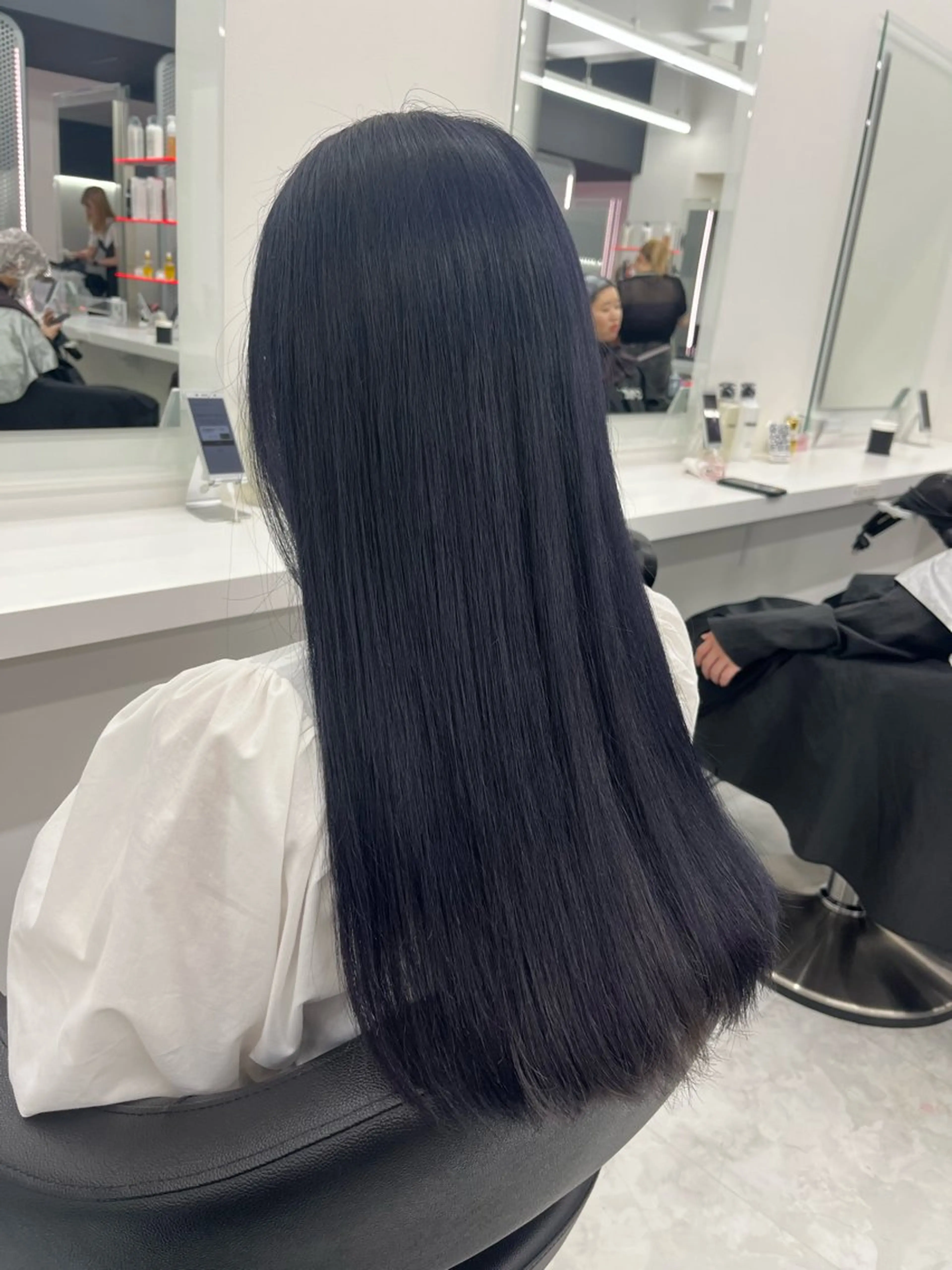 ロング カラー グレージュ ネイビーカラー ヘアカラー 💖トレンド春夏 カラー💖FUTAのヘアスタイル