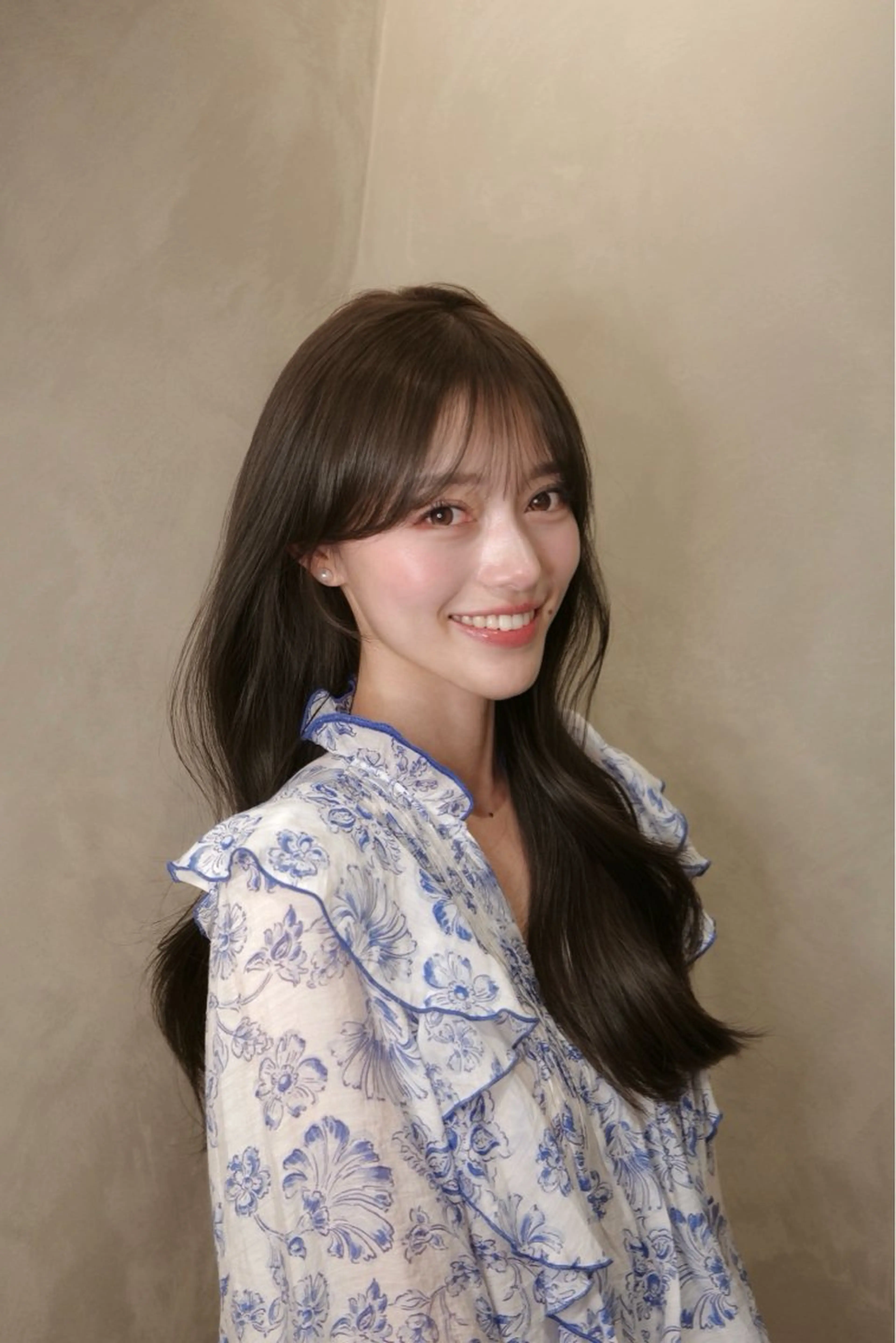 ロング 髪質改善 レイヤーカット 似合わせカット 美顔形成｜酒井 ｜青山のヘアスタイル