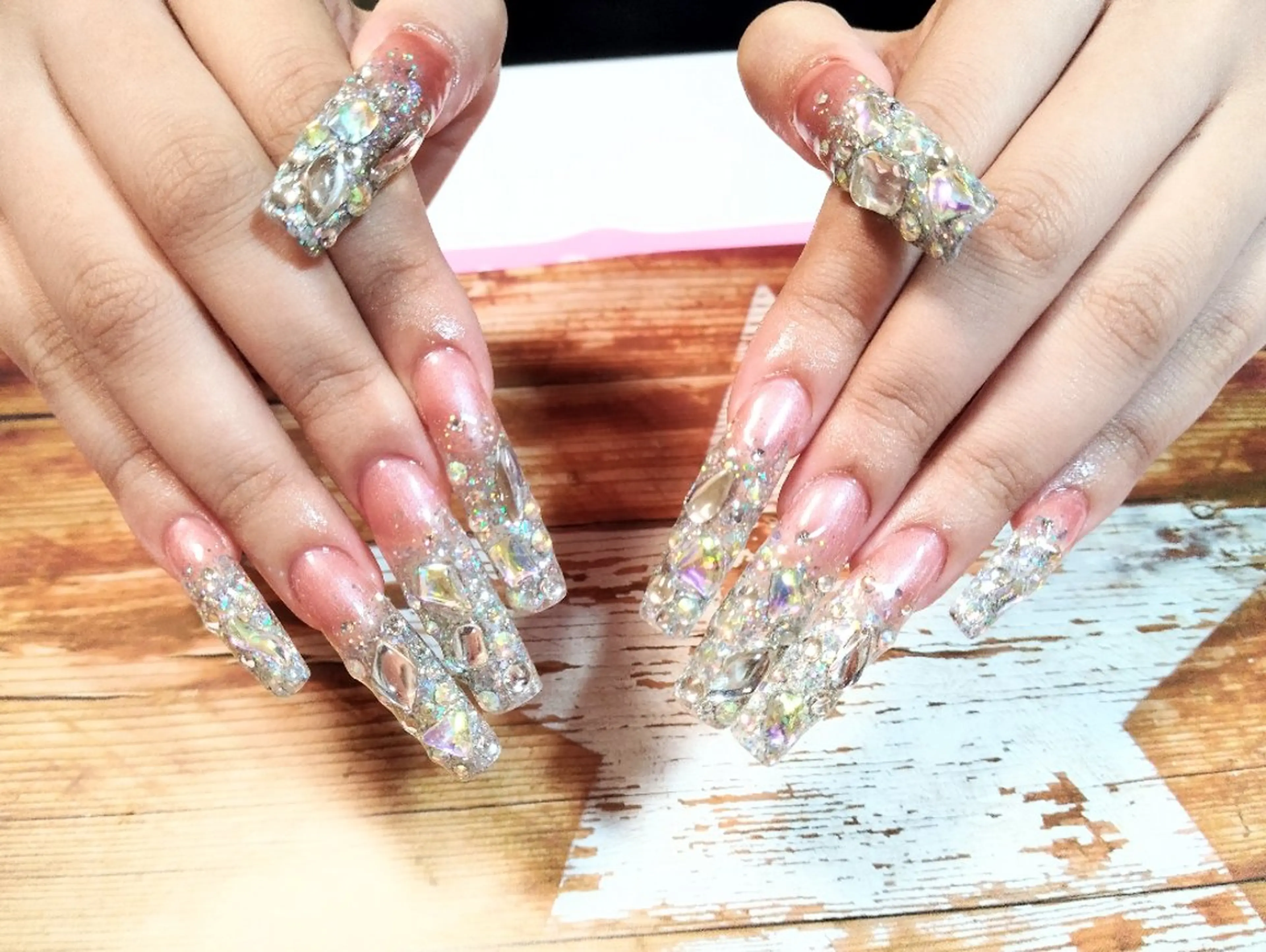 ネイル ハンドネイル ハンドケア ＤI'A ネイルサロンのネイルデザイン