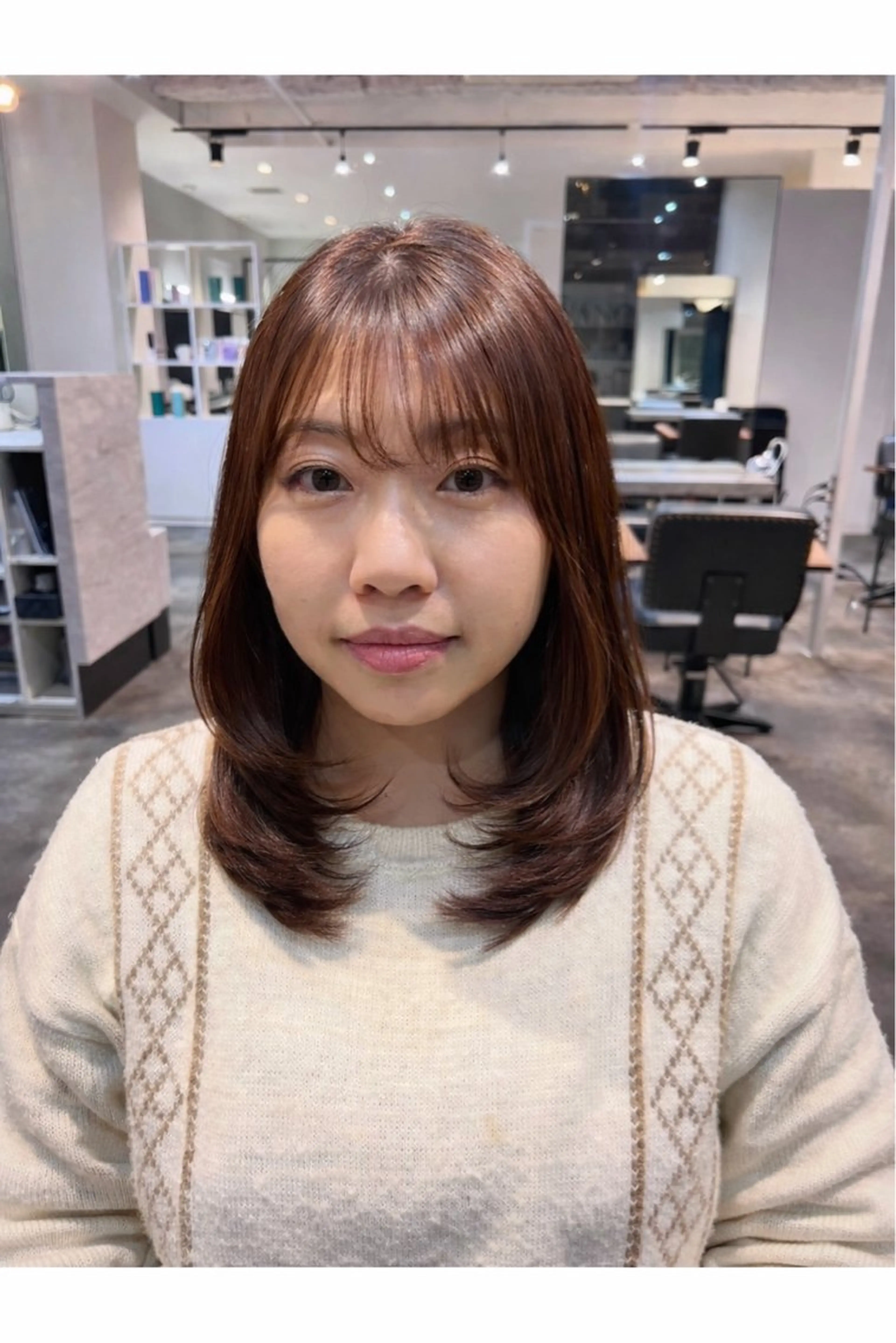ミディアム 顔まわりレイヤー レイヤーカット カット ヘアカラー 🍒似合わせカット /艶感カラー/長谷のヘアスタイル