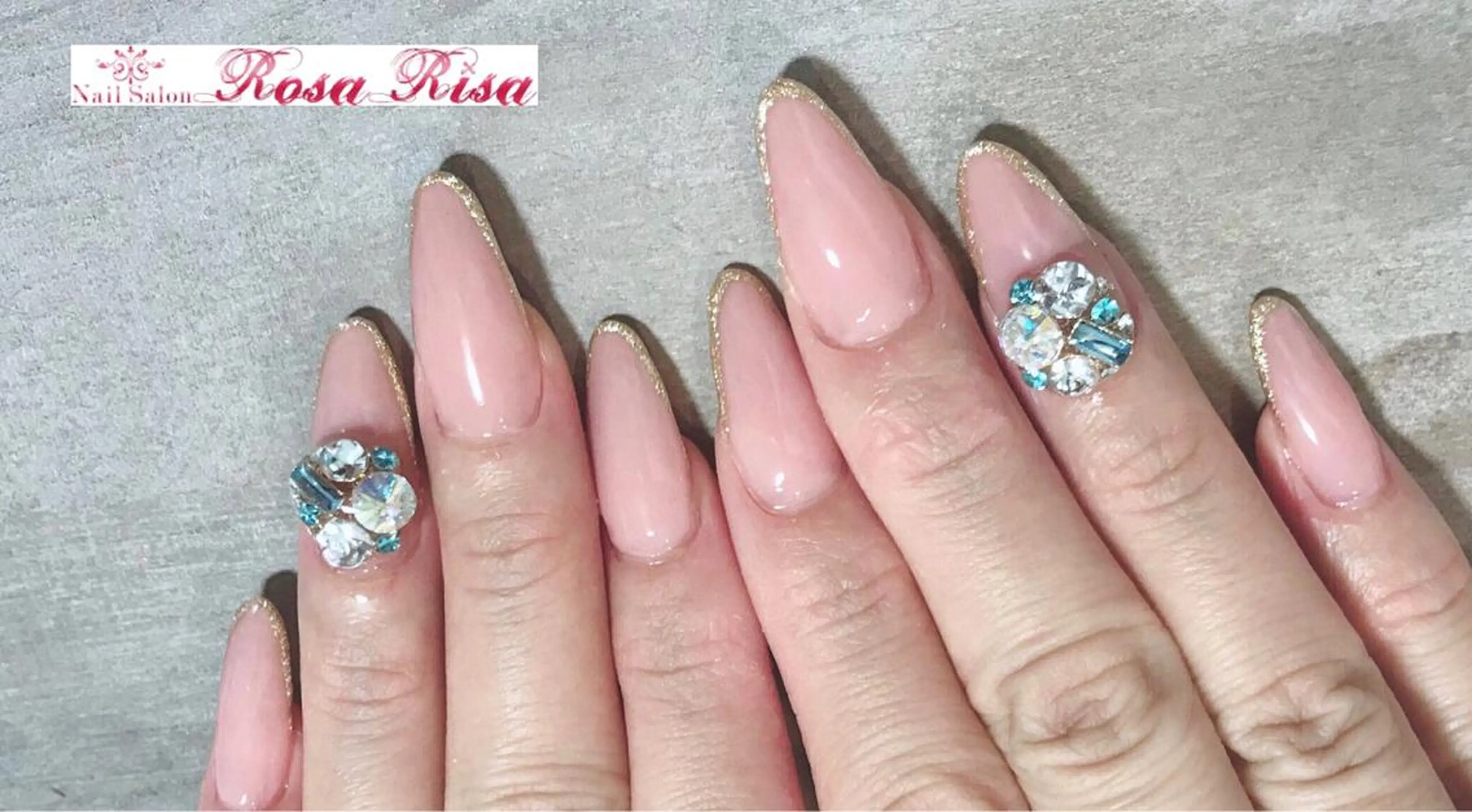 セミロング ネイル ネイルスタジオ シェイクユアハンズのネイルデザイン