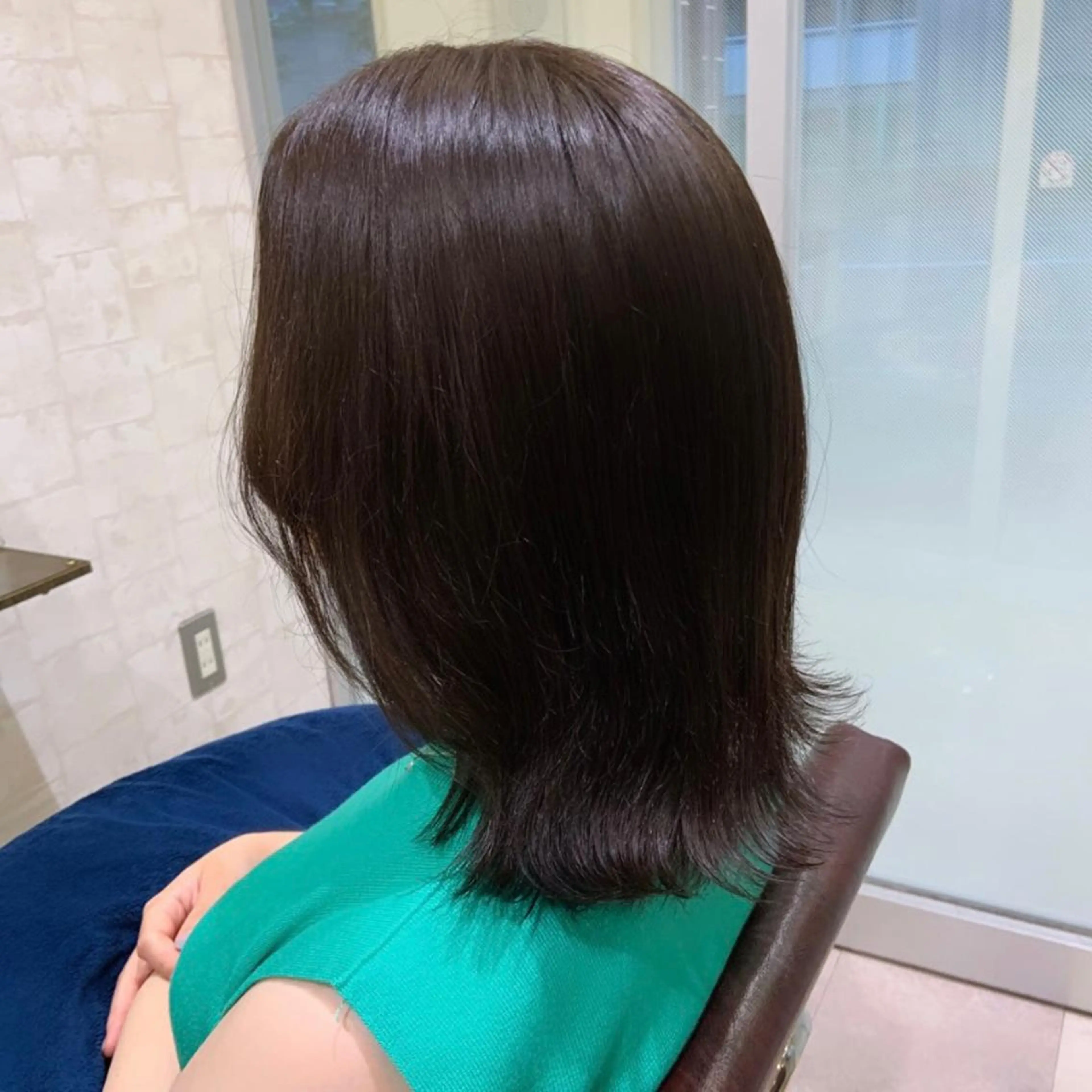 ミディアム アッシュ しょうだ あみのヘアスタイル
