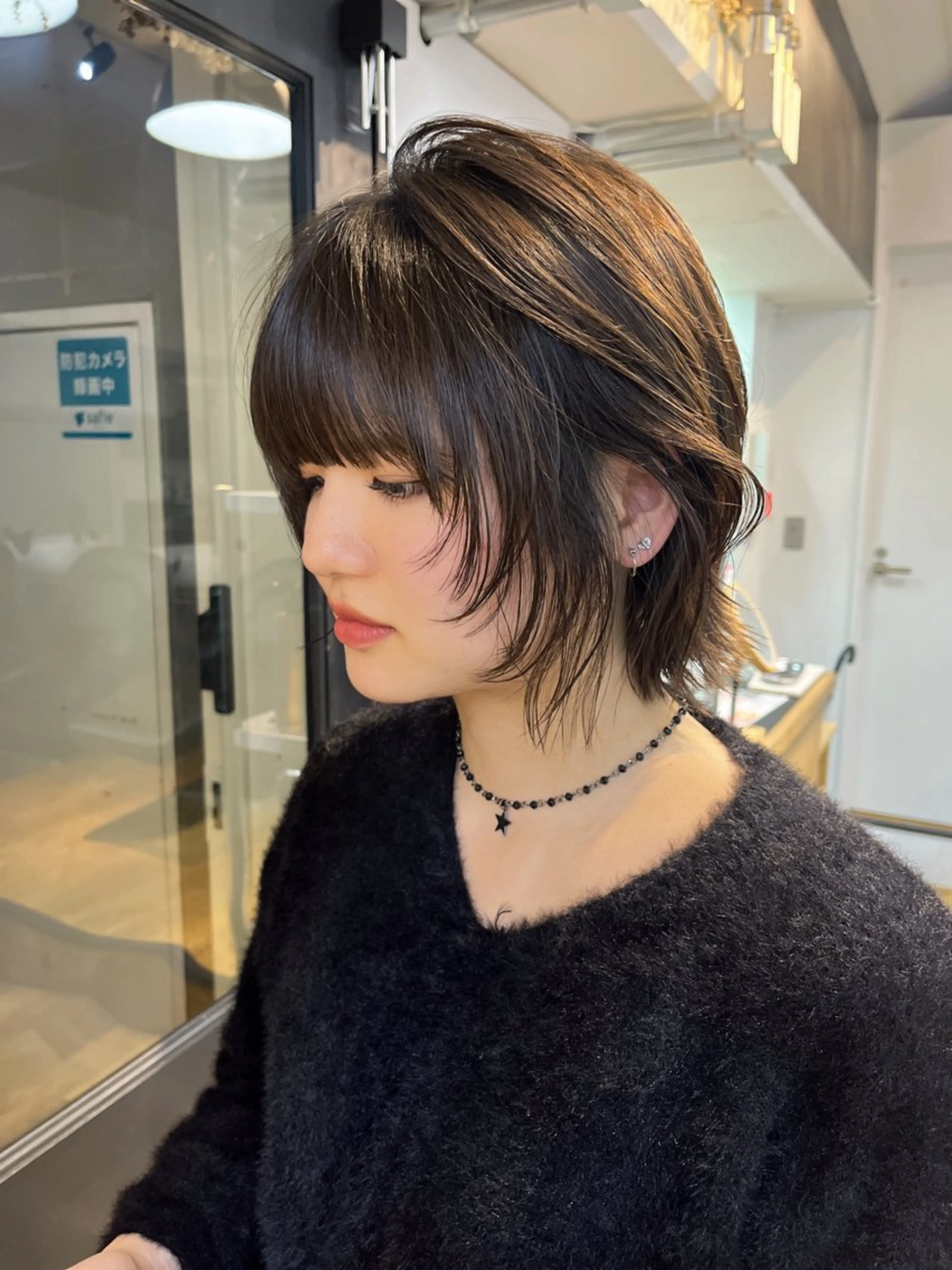 ショート レイヤーカット Airi 韓国y2k ボブパーマのヘアスタイル