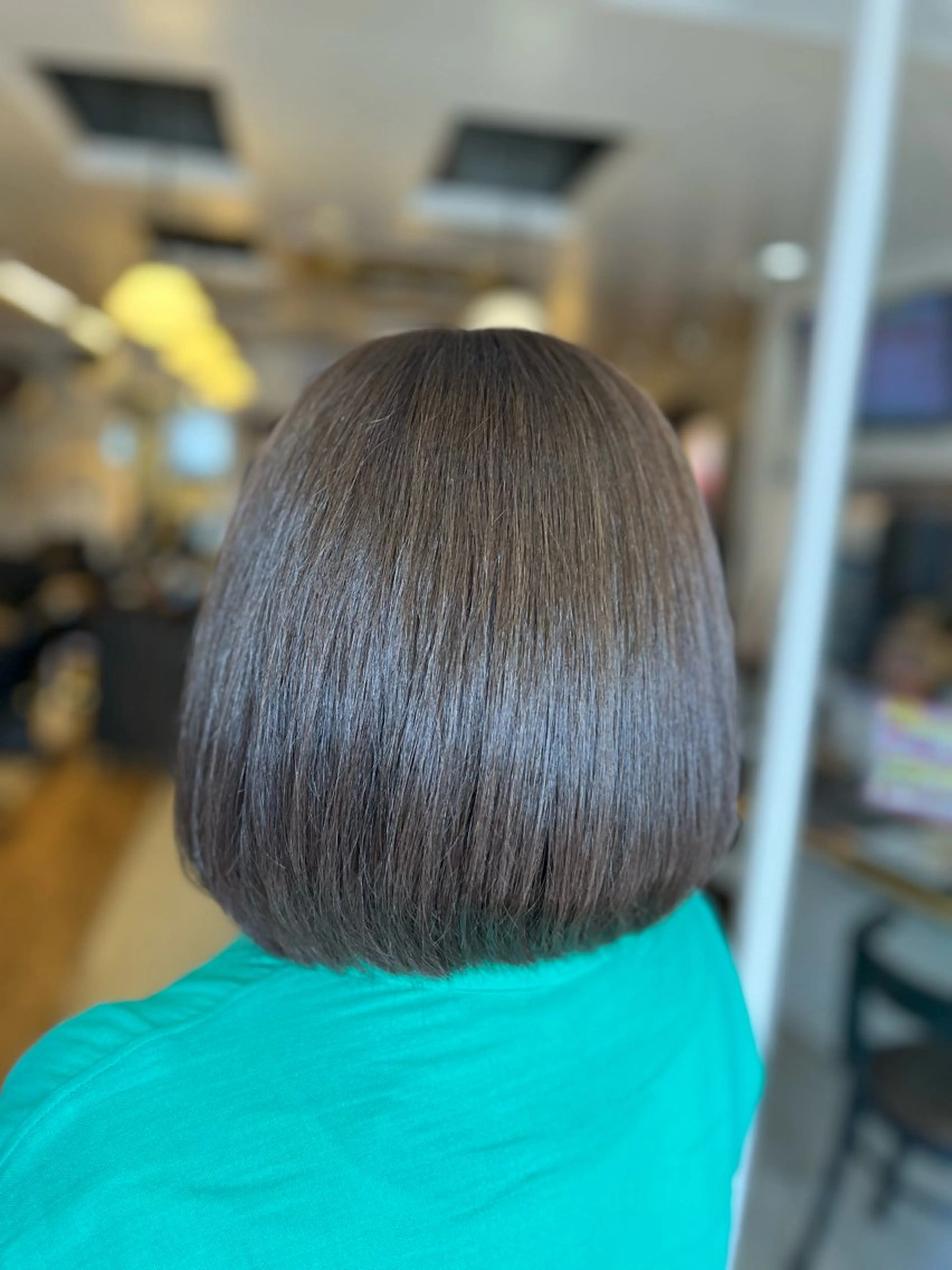 カラー 矢崎 身江子のヘアスタイル