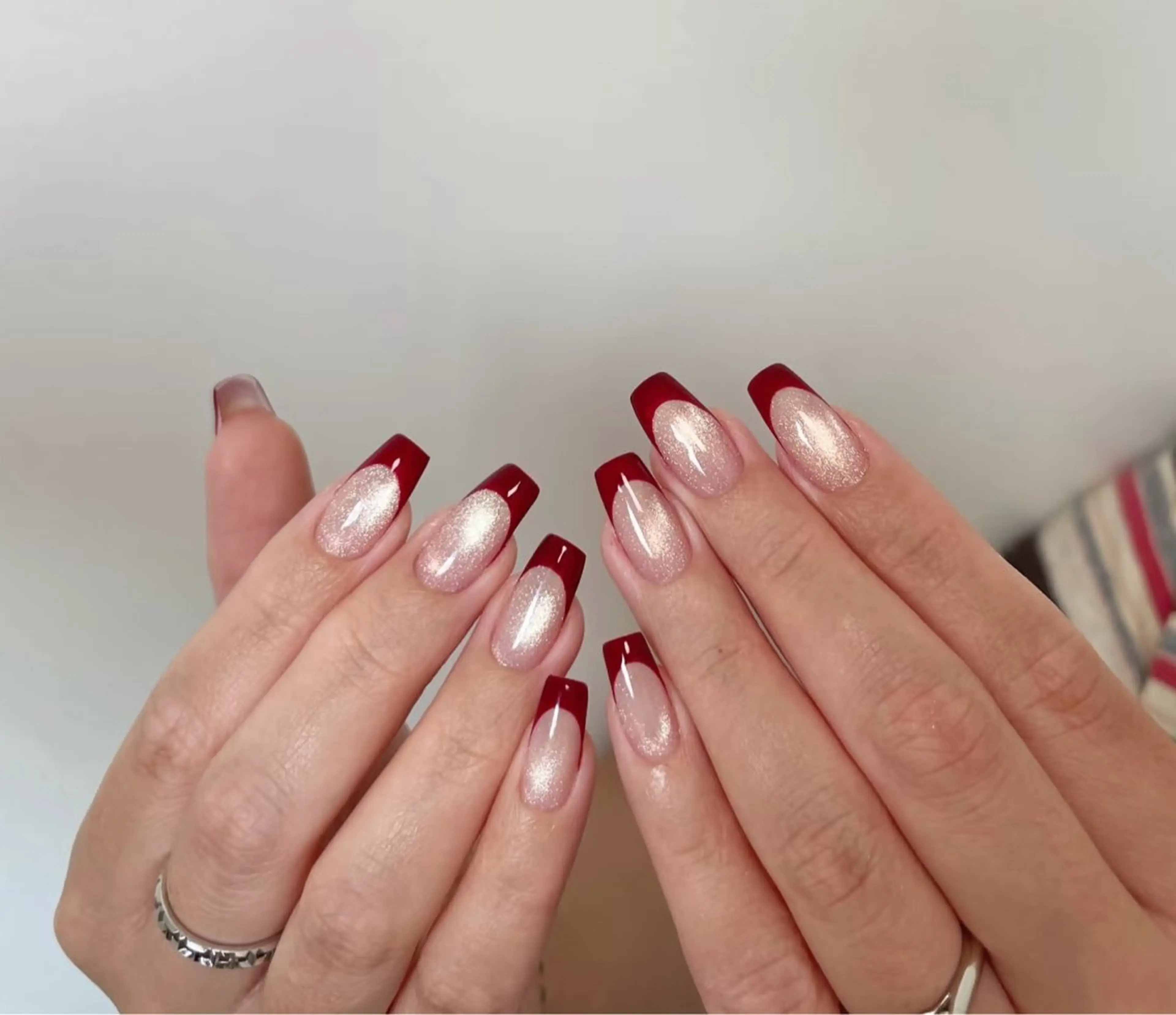 ネイル アートネイル オーロラネイル チークネイル フレンチネイル ガラスフレンチ ハンドネイル 🎀YooLi Nail salonのネイルデザイン