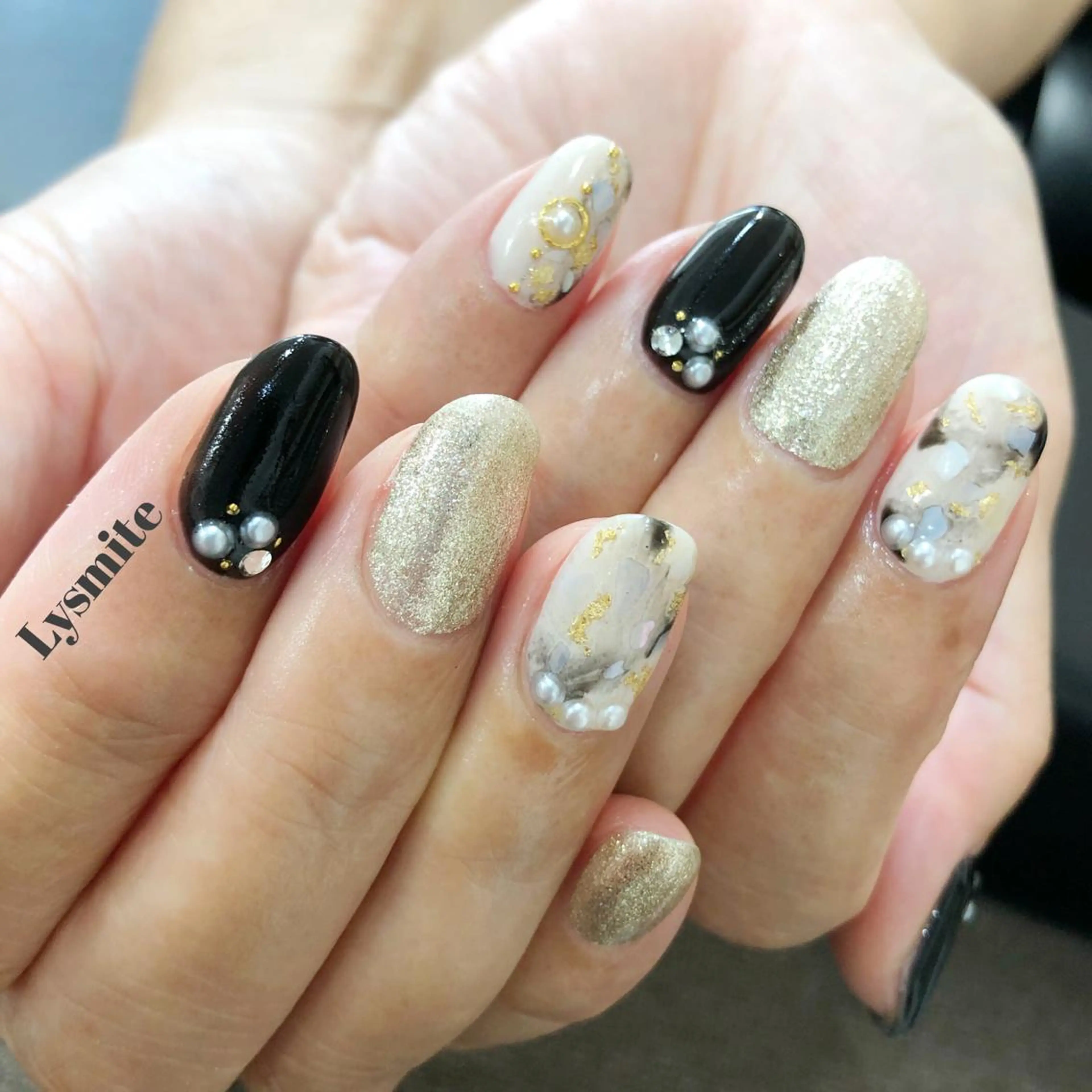 ネイル 岩本 美香のネイルデザイン