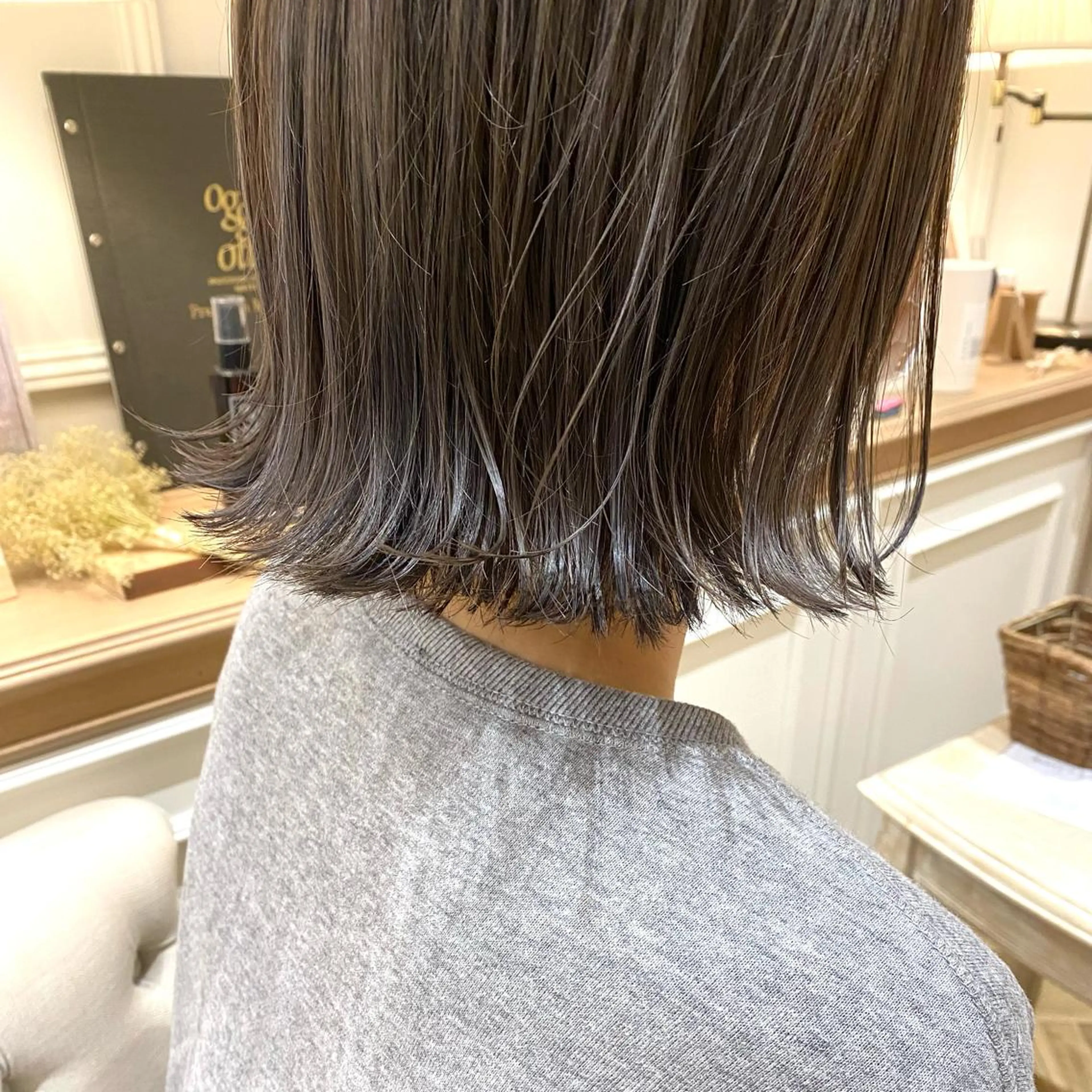 ミディアム ハイライト 原 朱莉のヘアスタイル