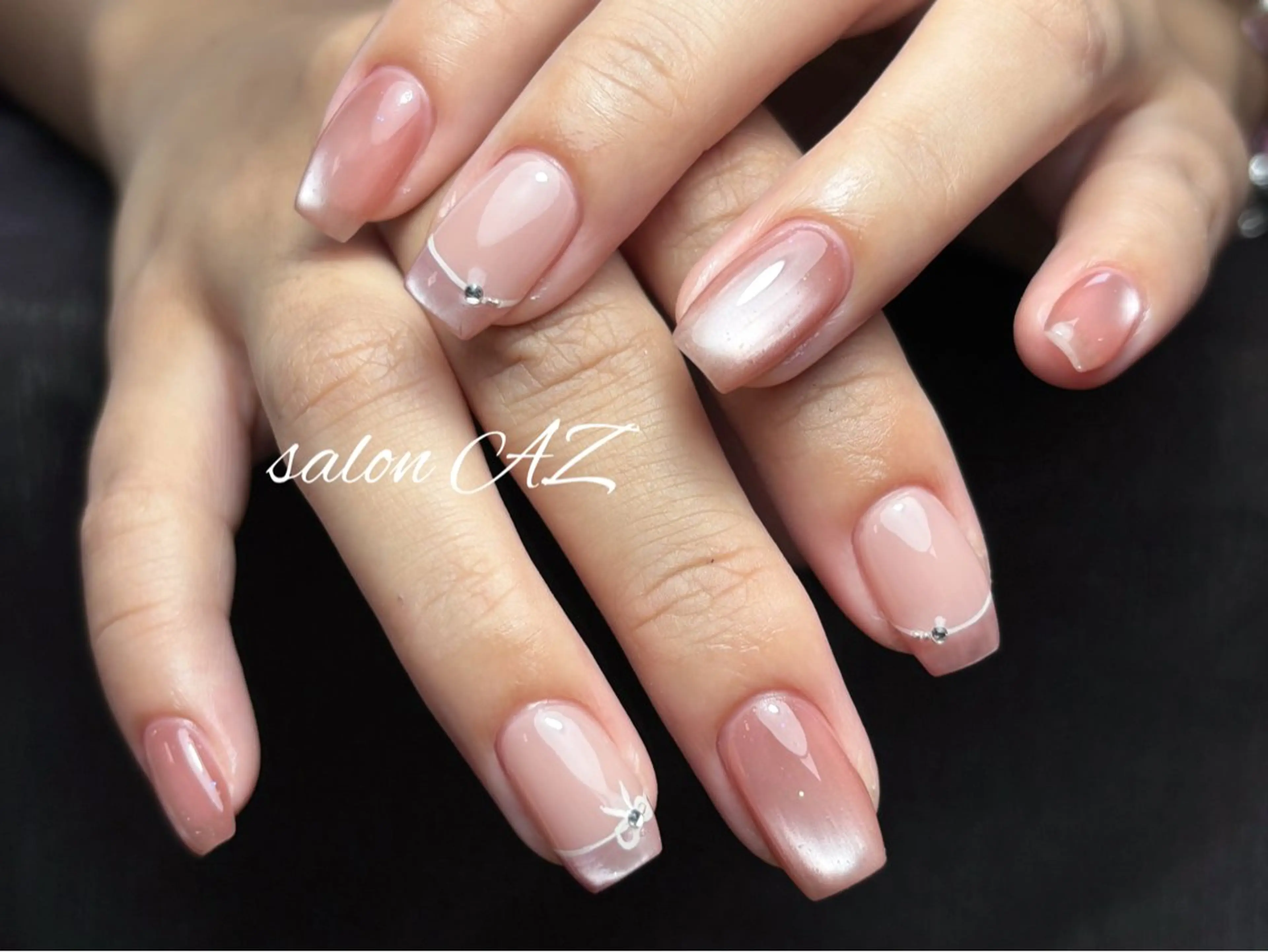 ネイル アートネイル 長さ出し フットネイル フレンチネイル ジェルネイル salon AZのネイルデザイン