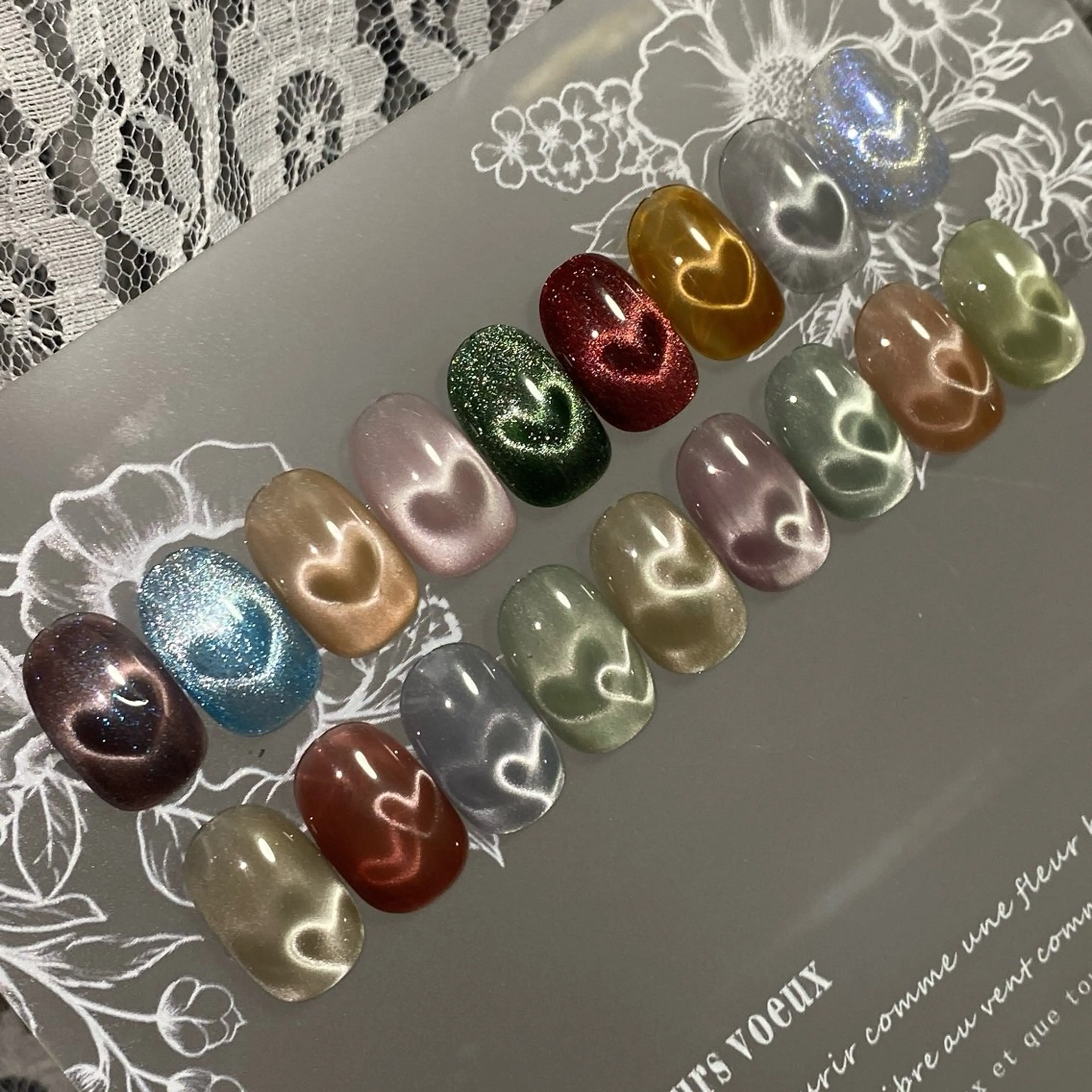 ネイル ハート マグネットネイル ✨AiNail💅 ✨高幡不動NEW ✨のネイルデザイン