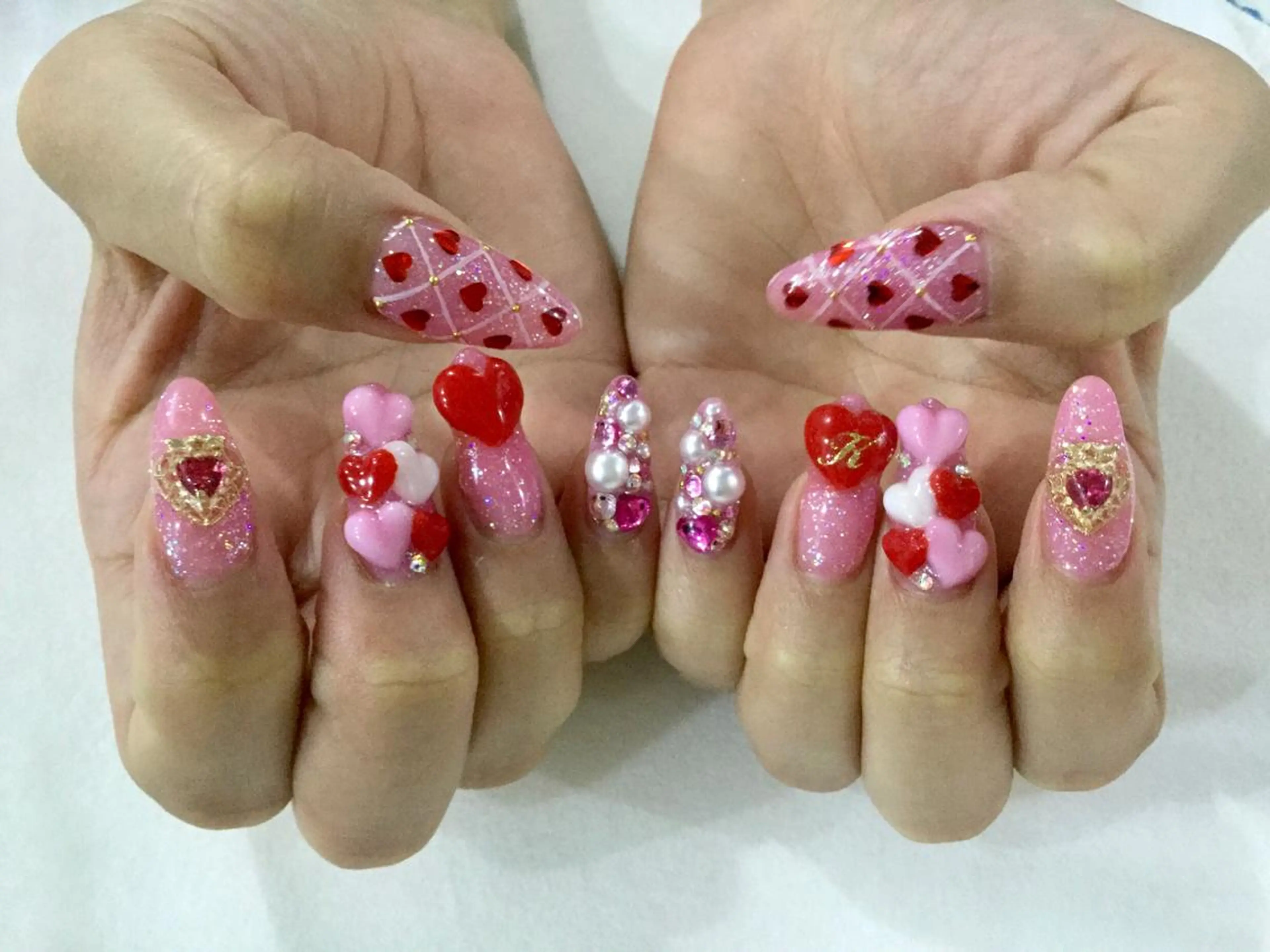 ネイル 💎🐰 saki. m 🐰💎のネイルデザイン