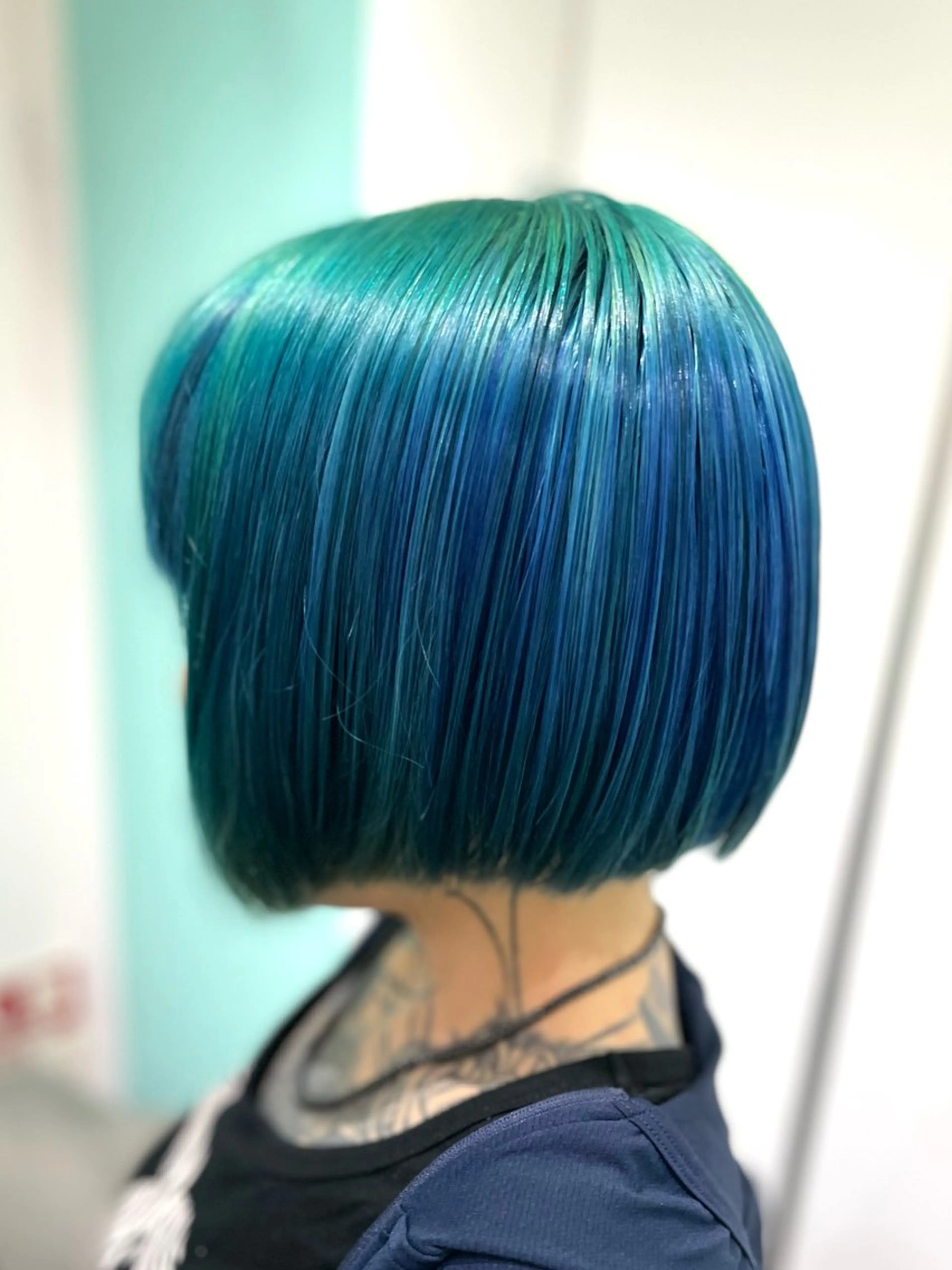 ショート ヘアカラー 原 千景のヘアスタイル