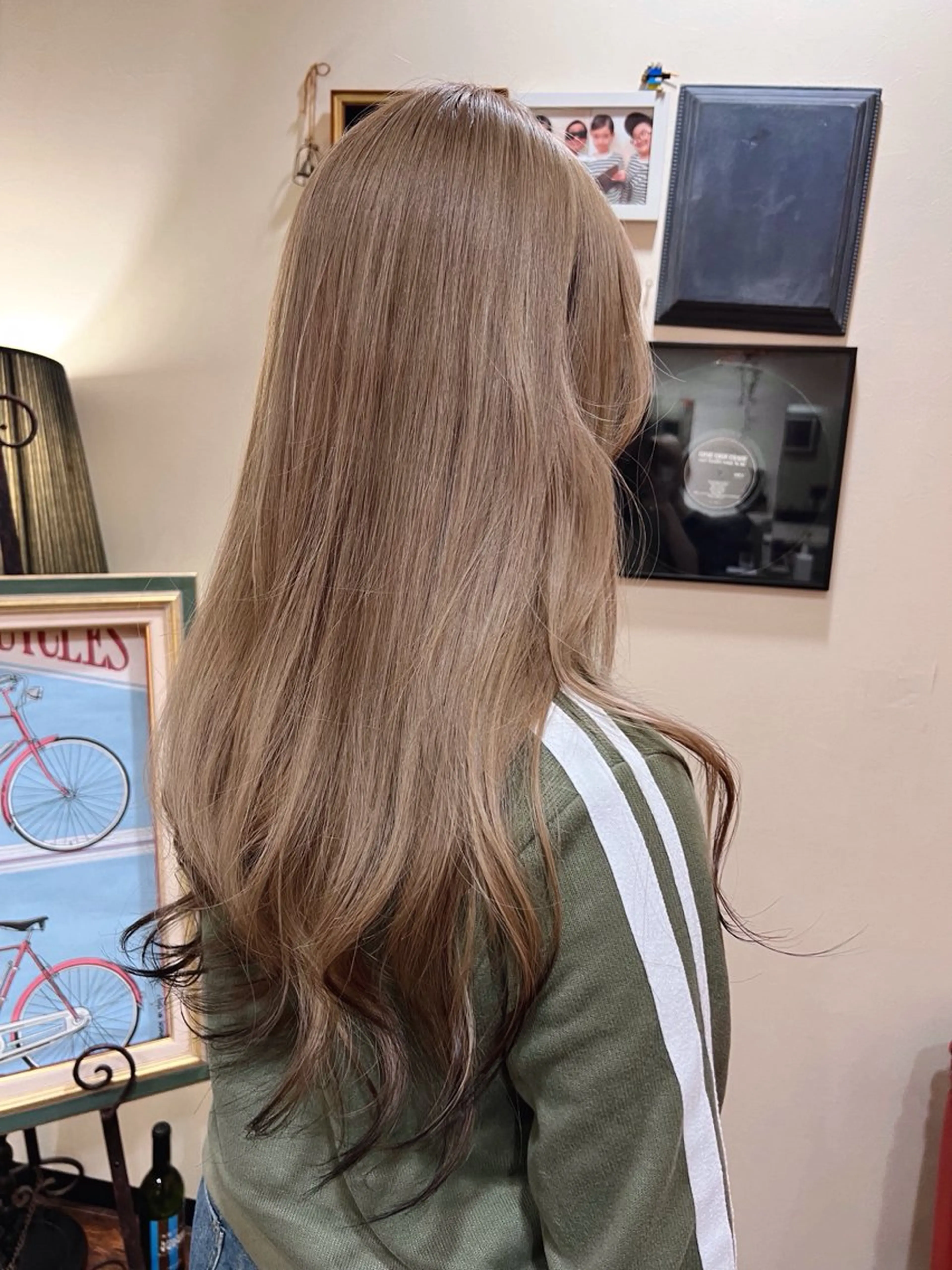 ロング カラー イヤリングカラー hair&space velon所属・韓国スタイル🫧 サーシャのヘアスタイル