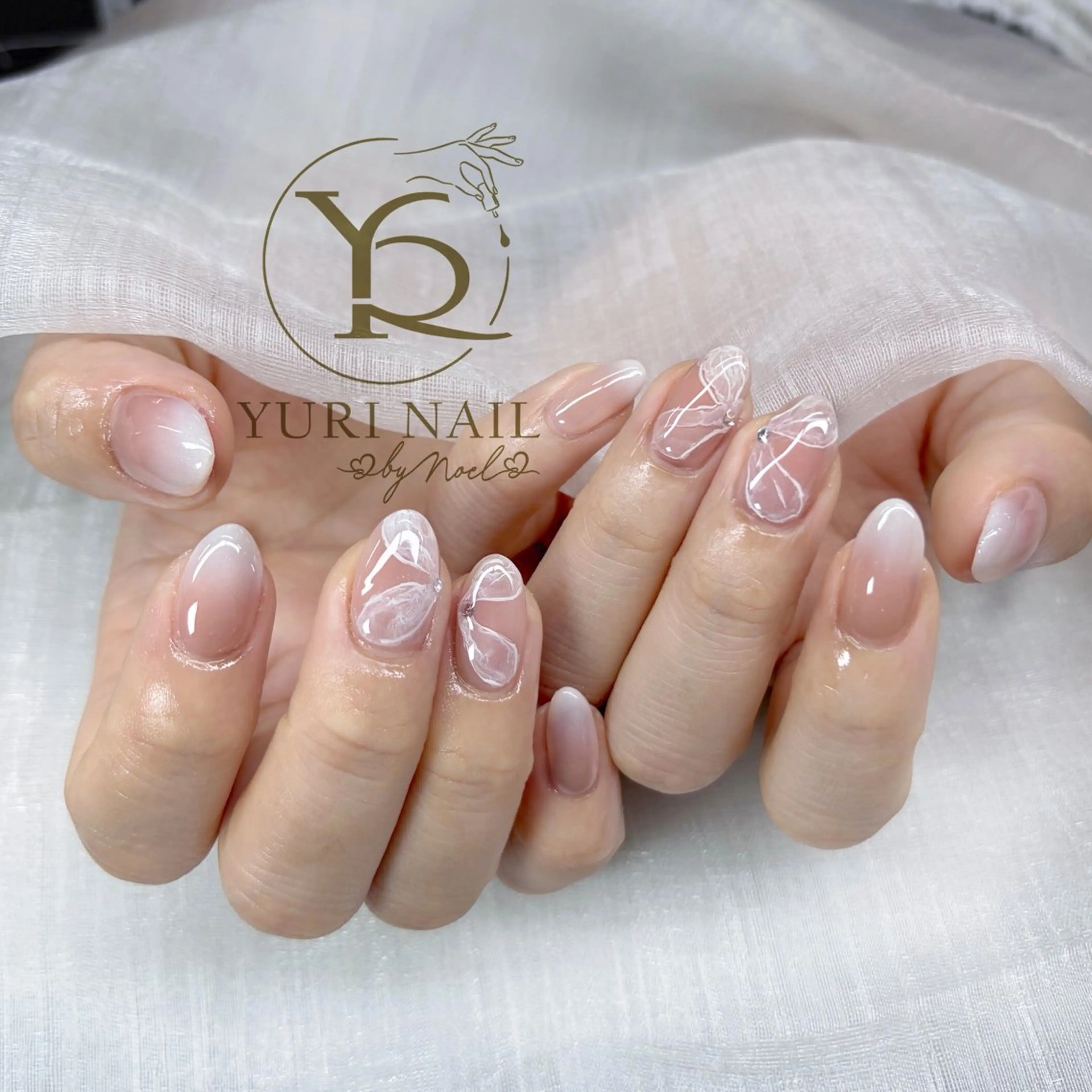 ネイル ハンドネイル フットネイル ハンドケア YURI Nail NARITAのネイルデザイン