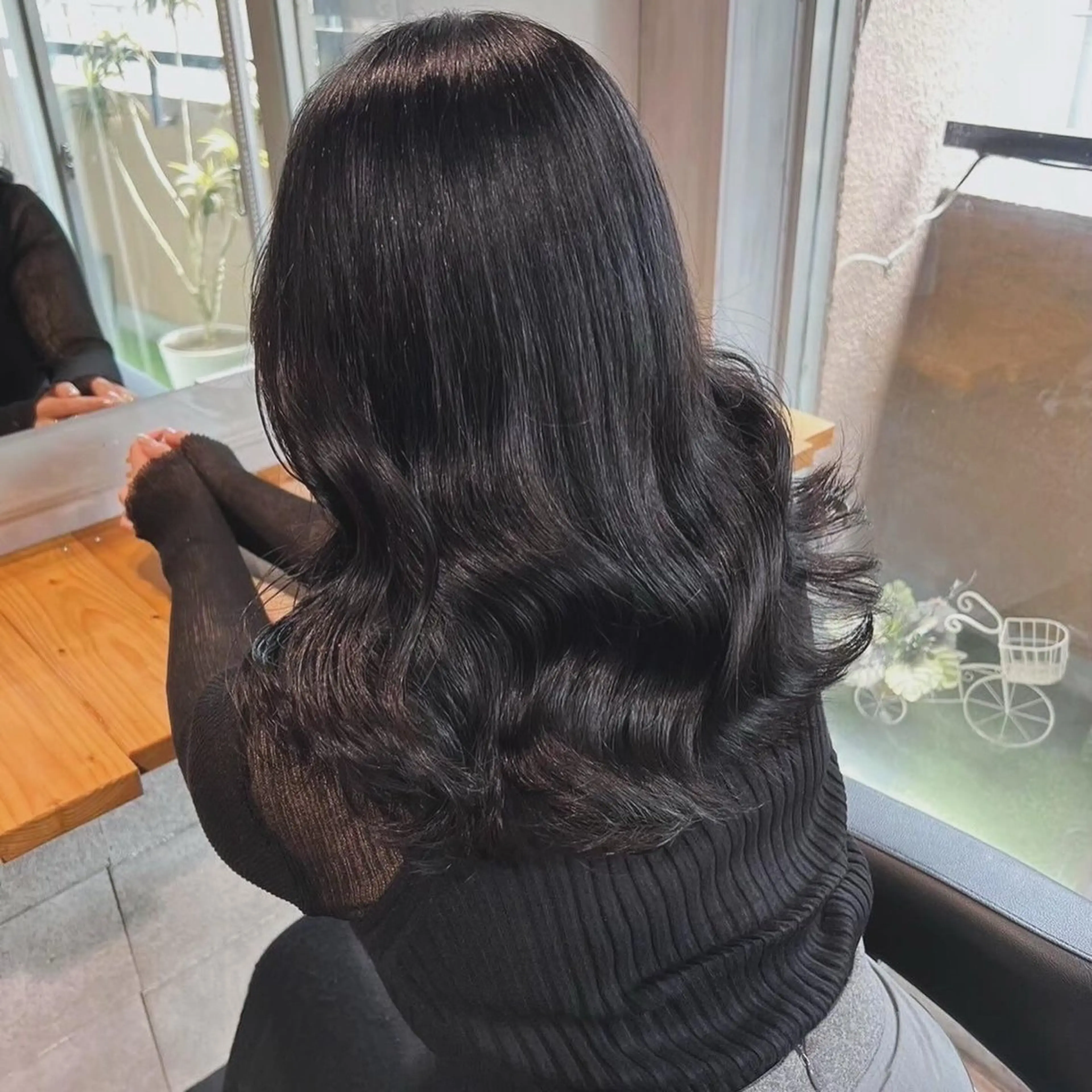 ロング カラー モテ髪ハイトーン🫧 serina🎀池袋のヘアスタイル