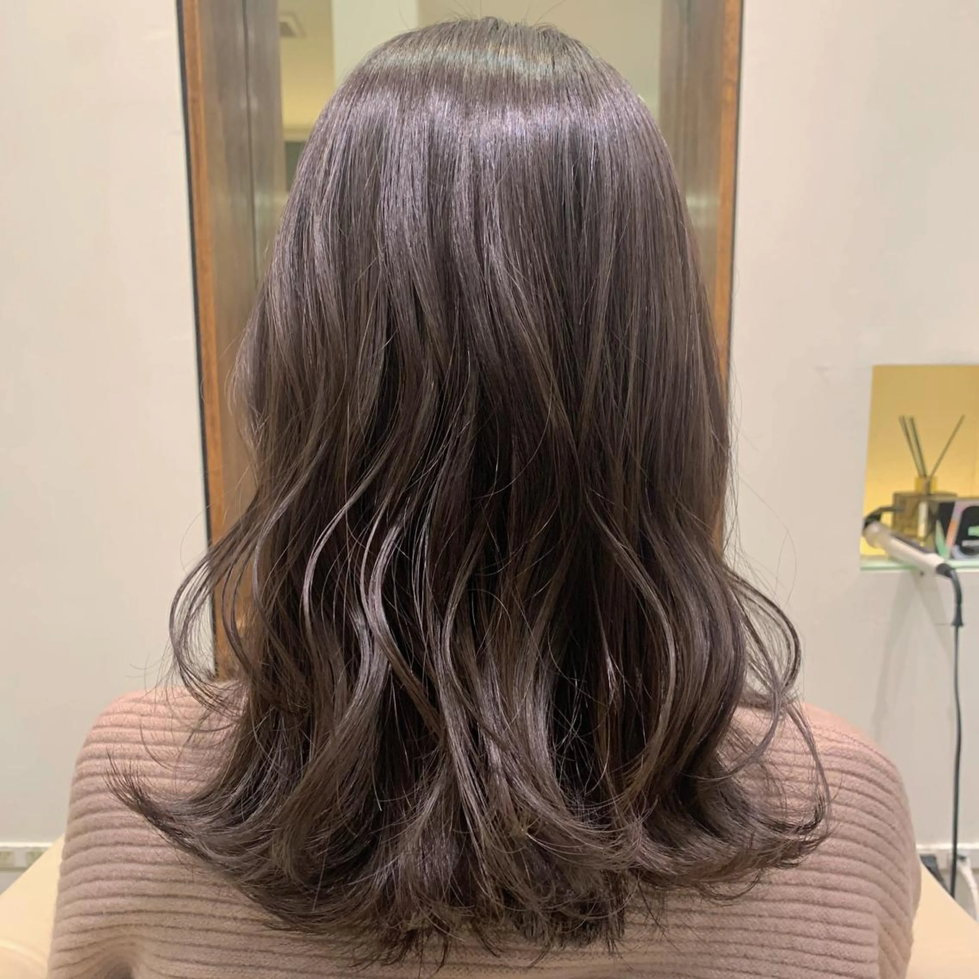 セミロング カラー 【完全個室】髪質改善 暖色カラー/山崎唯奈のヘアスタイル
