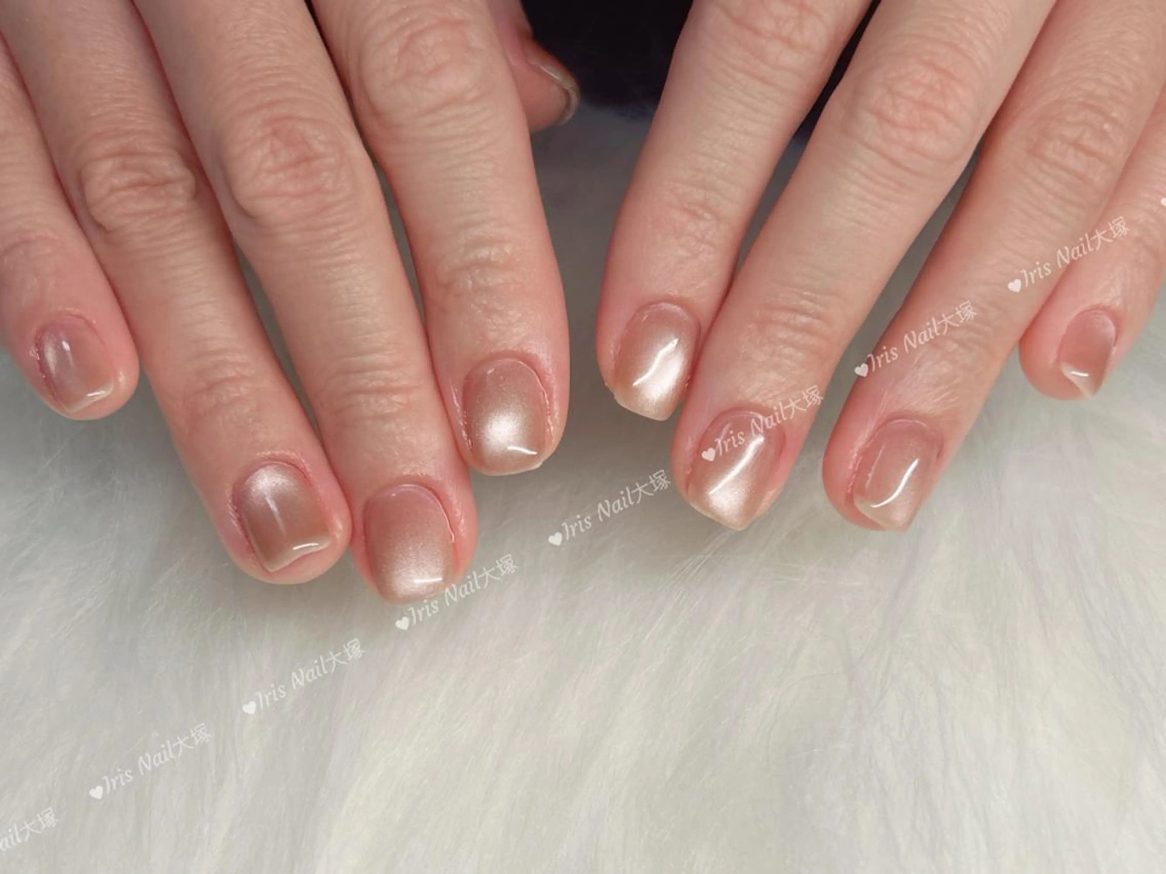 ネイル マグネットネイル ハンドネイル ハンドケア 🍒IRIS Nail🌸のネイルデザイン