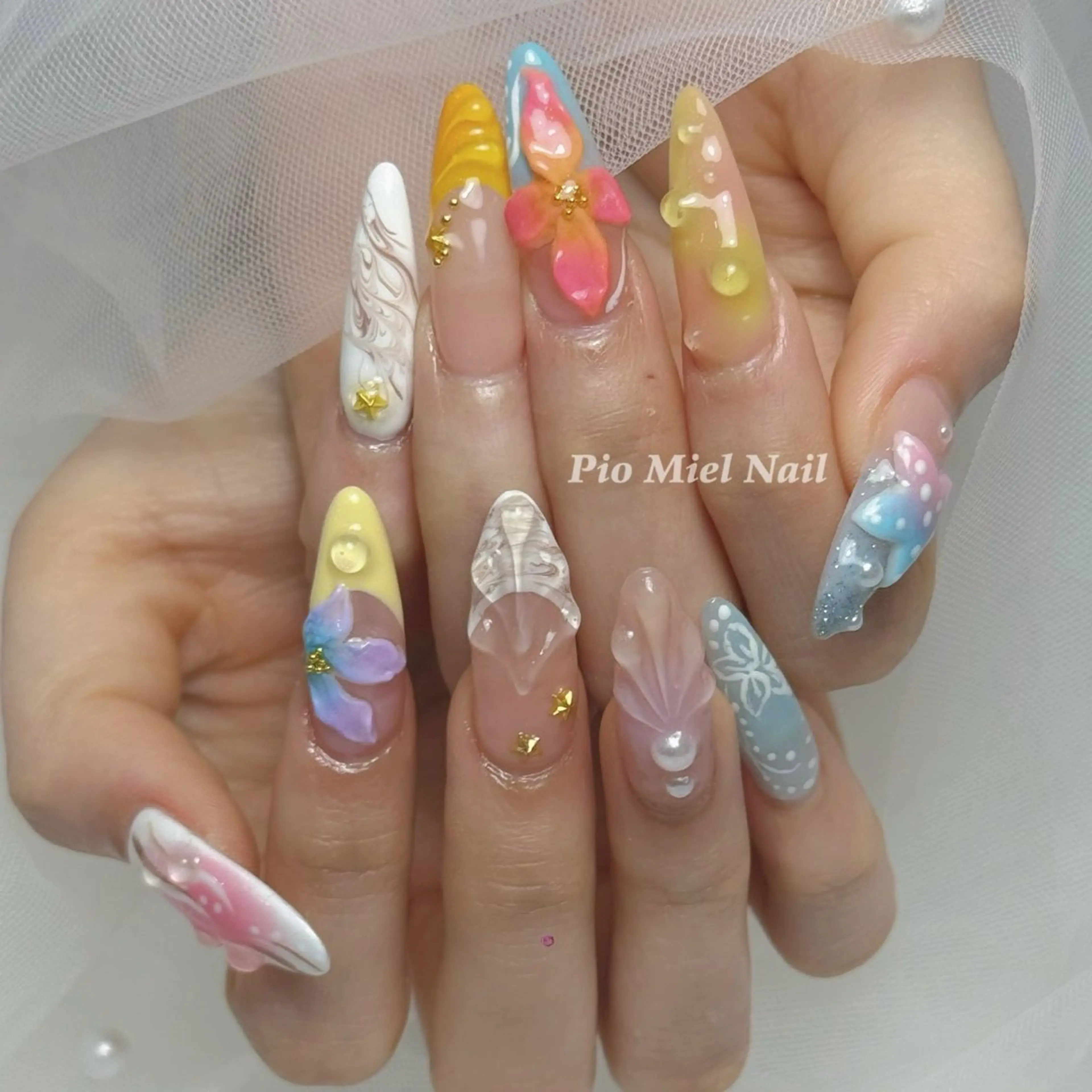 ネイル ハンドネイル HANA 長さだしのネイルデザイン