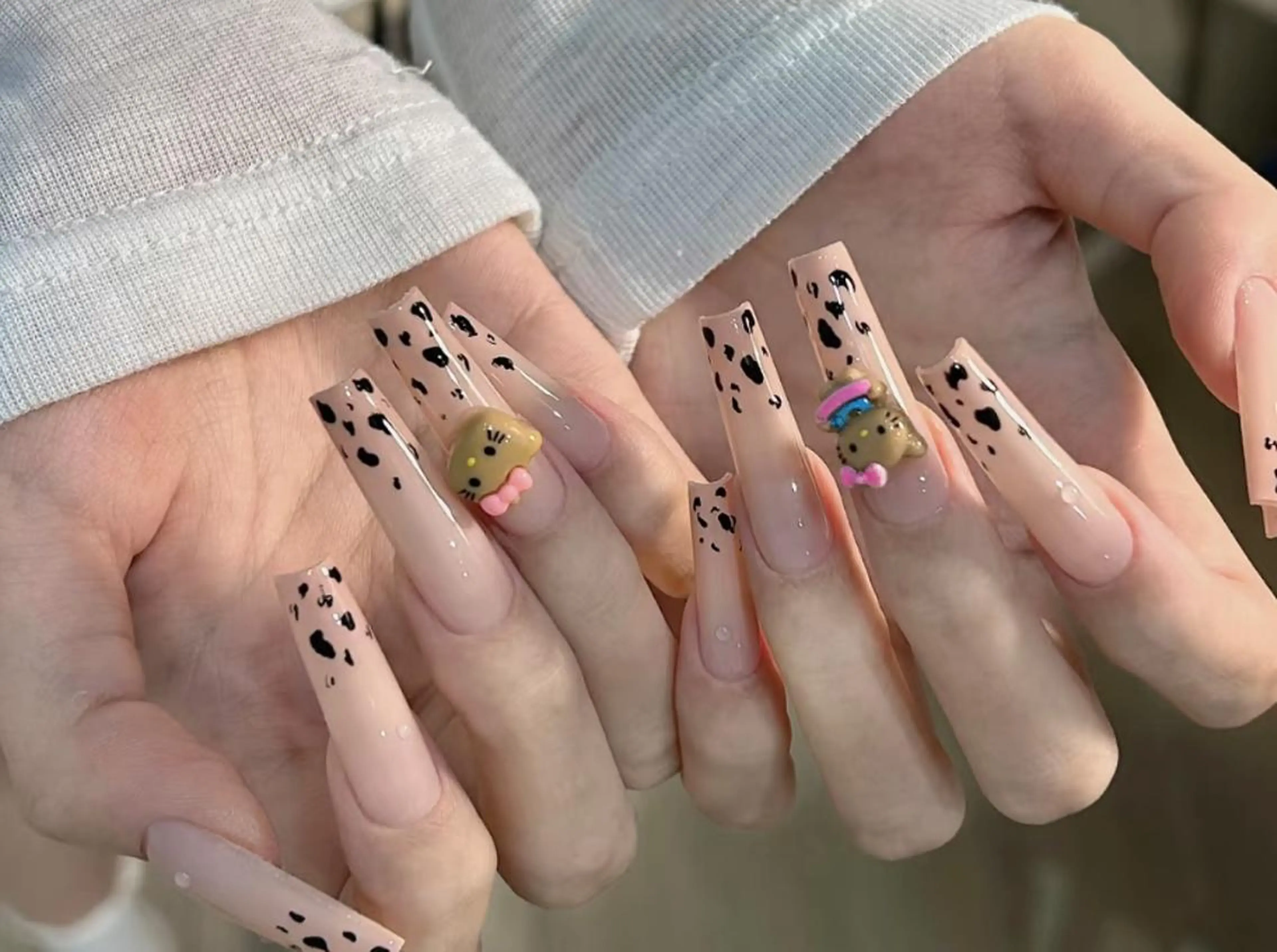ネイル ハンドネイル ハンドケア 🍑 momo_nailのネイルデザイン