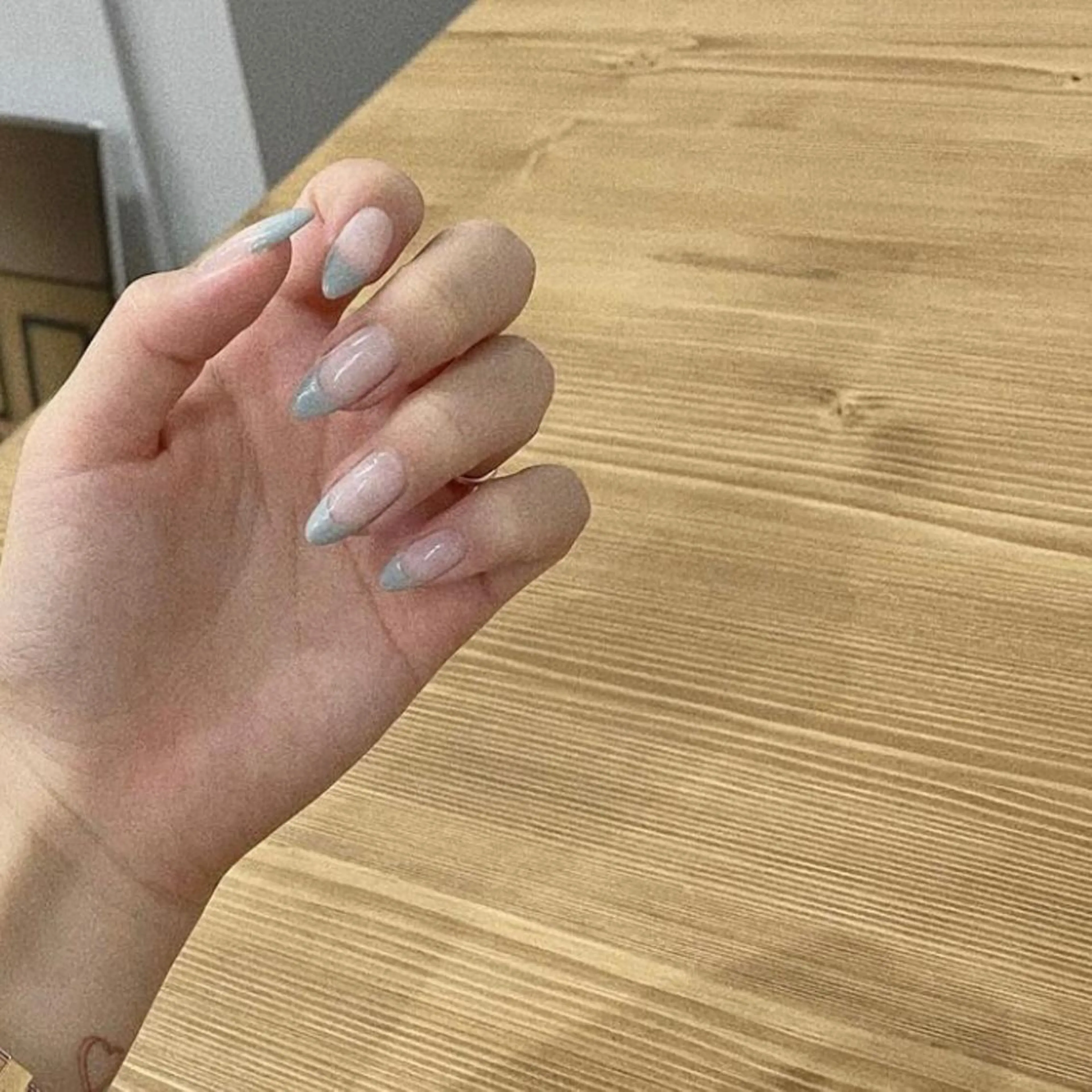 ネイル ブルー フレンチネイル Nagashima sanaのネイルデザイン