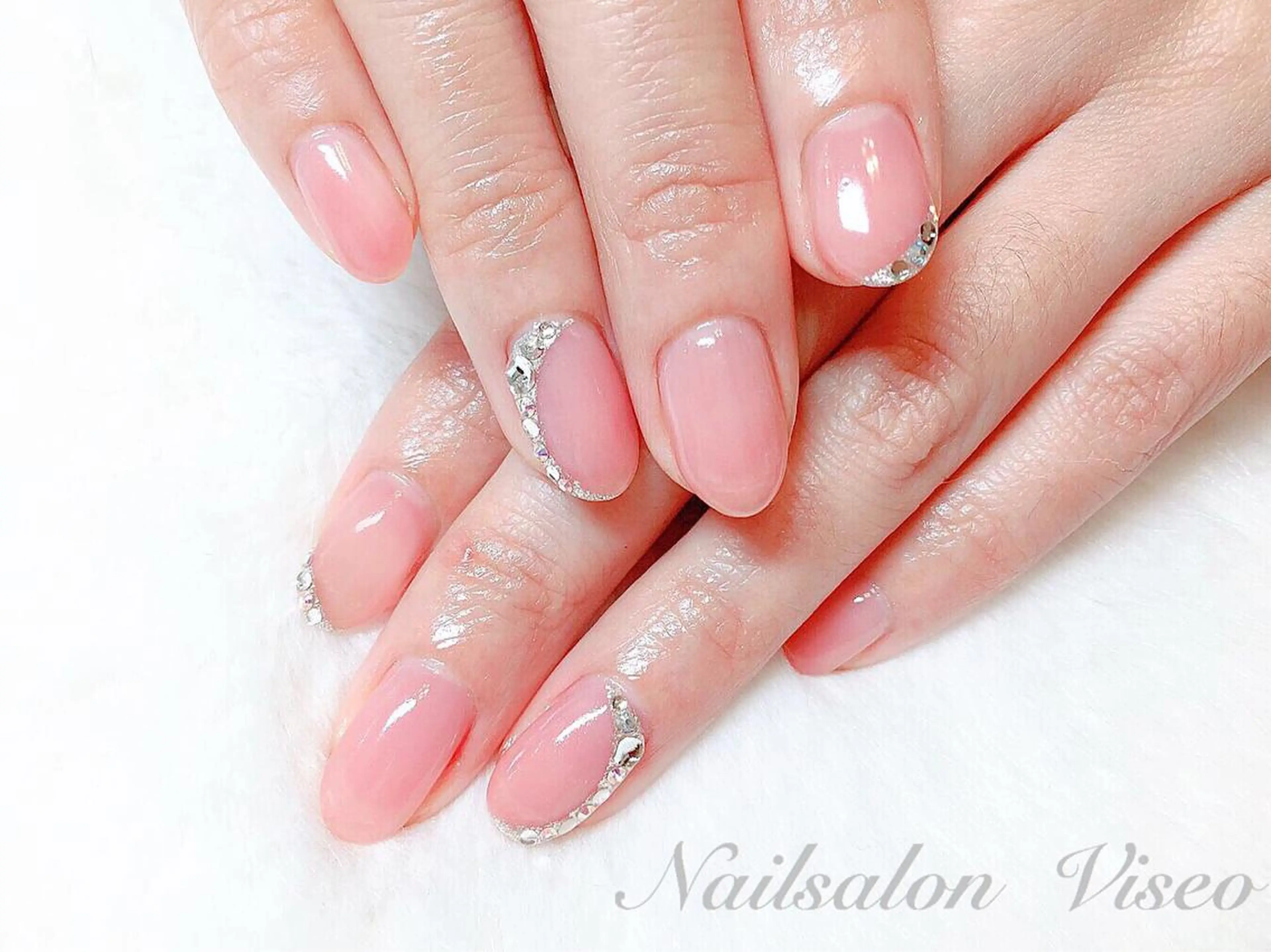 ネイル Viseo《6週間 長持ちパラジェル》のネイルデザイン