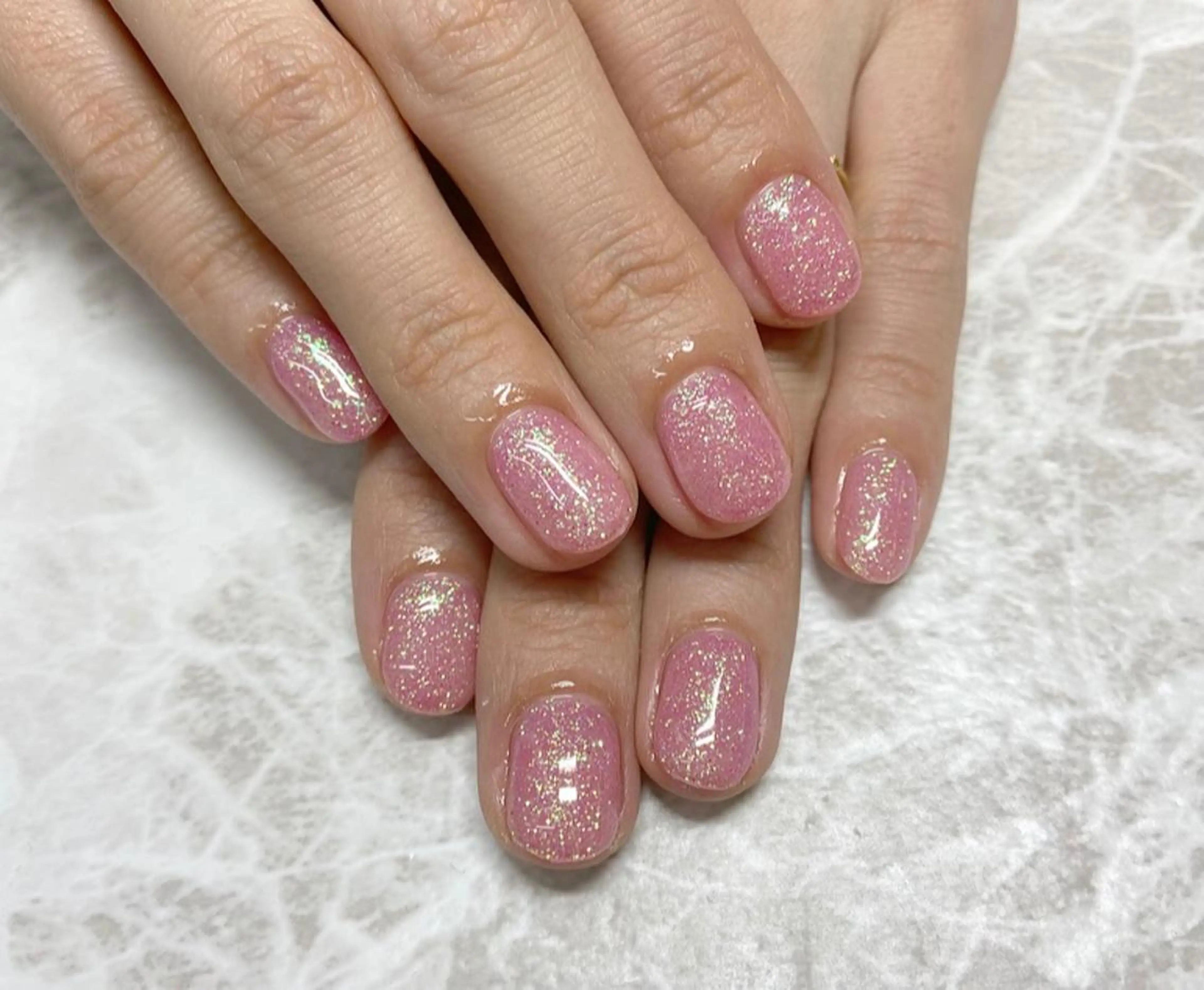 ネイル オーロラネイル ラメ(グリッター) ワンカラーネイル 春ネイル 🧸熊谷 かほ🧸のネイルデザイン