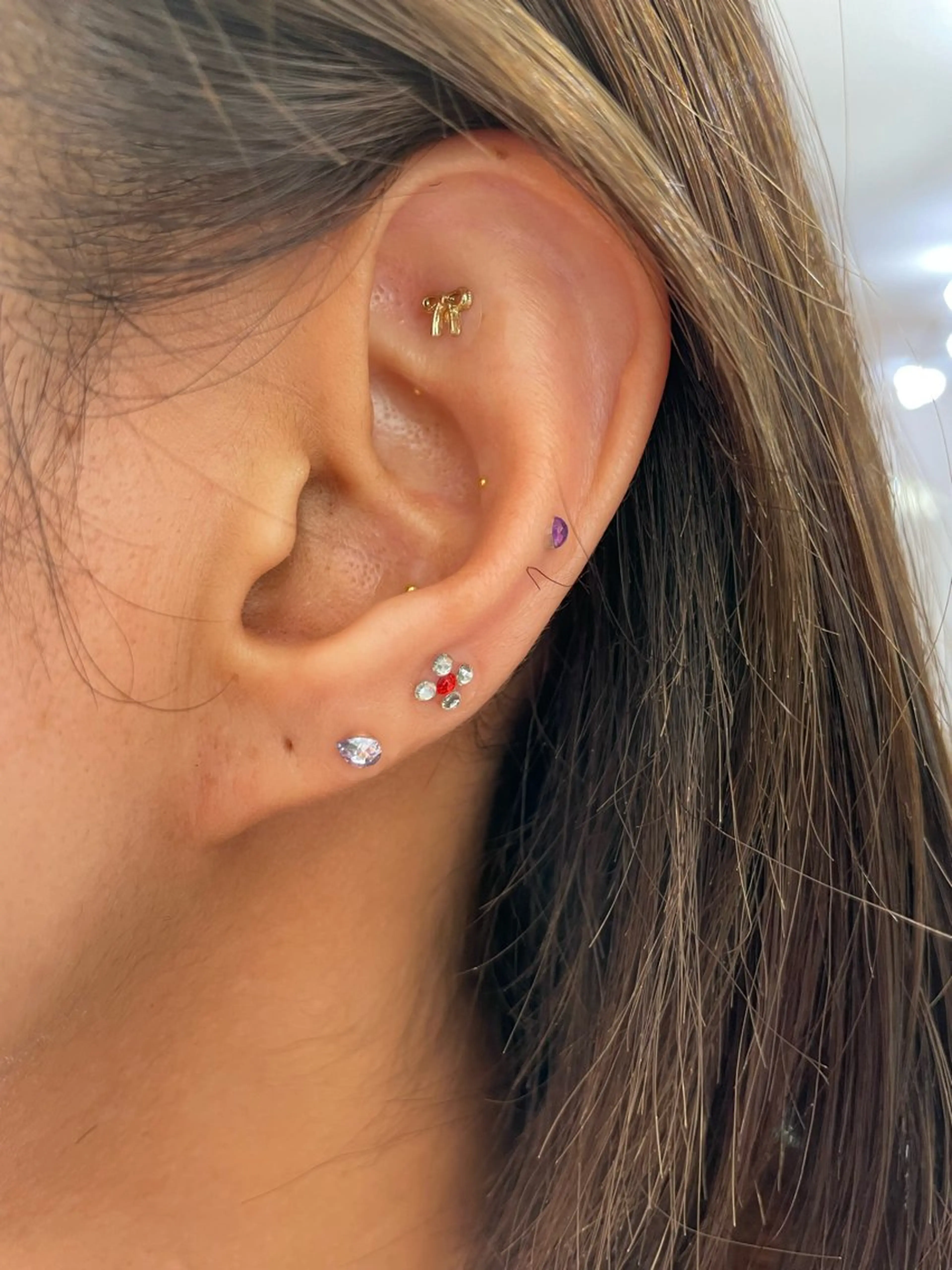 耳ツボモデルさん募集の写真