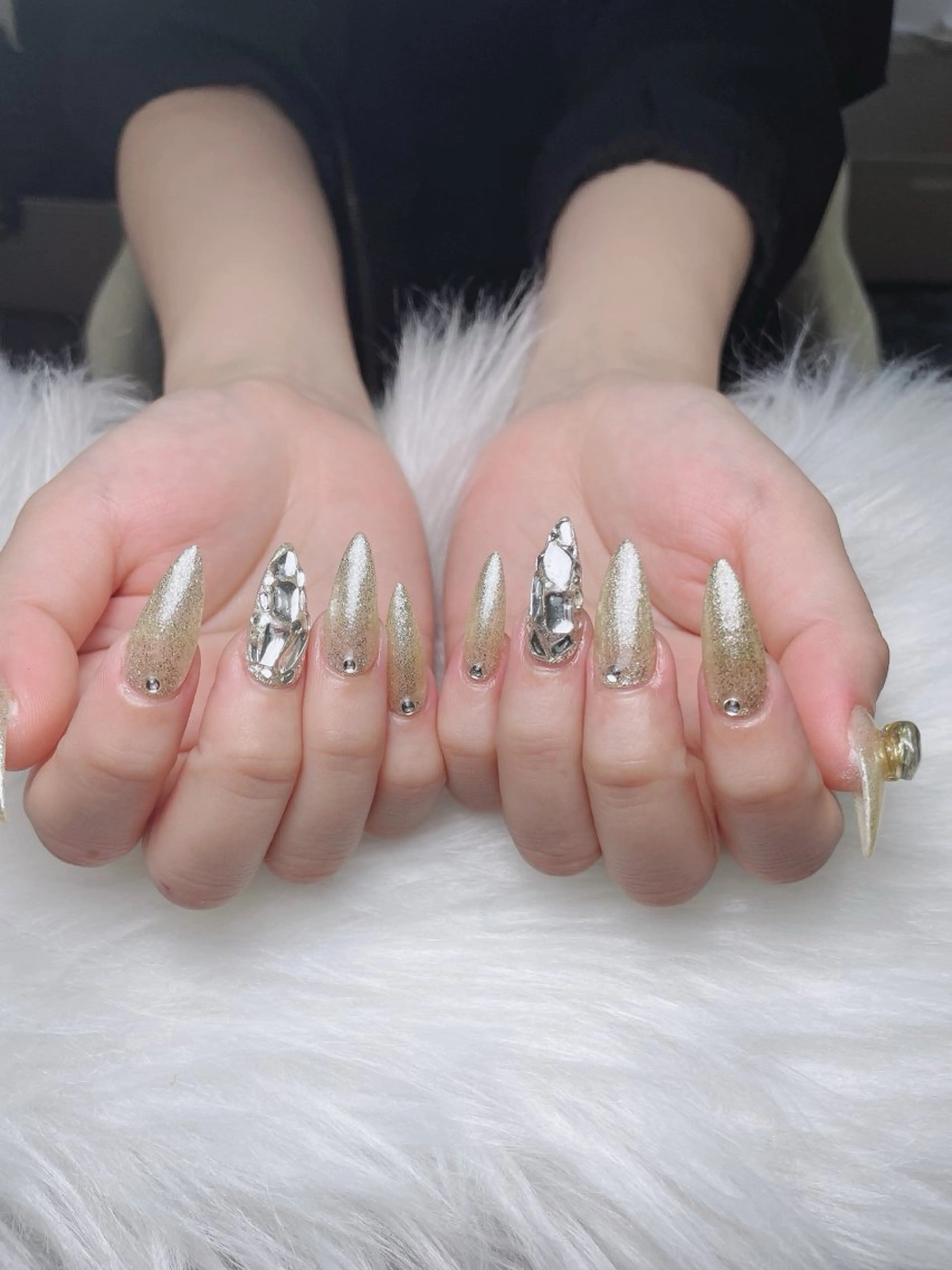ネイル 長さ出し フレンチネイル グラデーション 卒業式 マグネットネイル Sora nail 長さ出し専門店のネイルデザイン