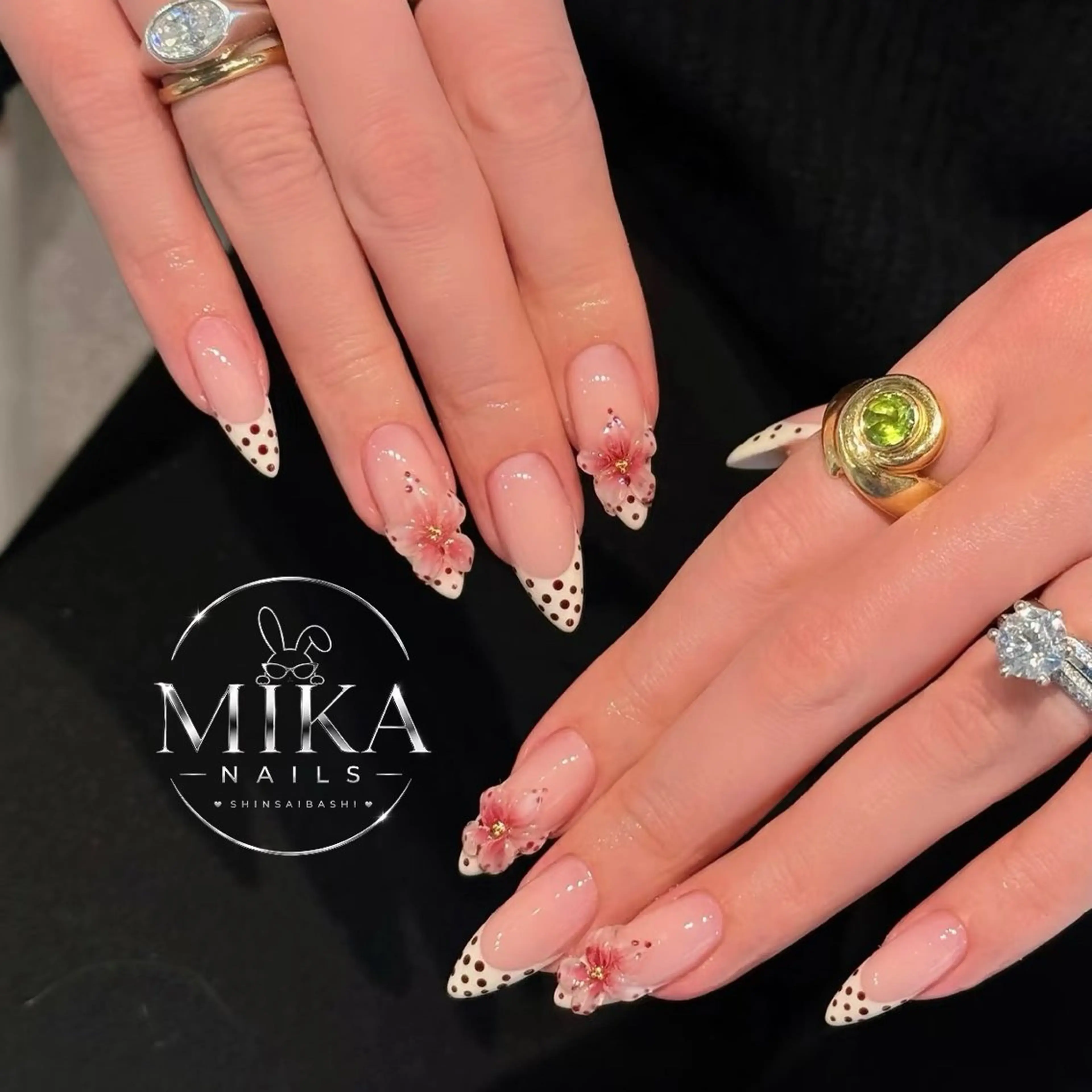 ネイル ハンドネイル Mika Nails 心斎橋のネイルデザイン