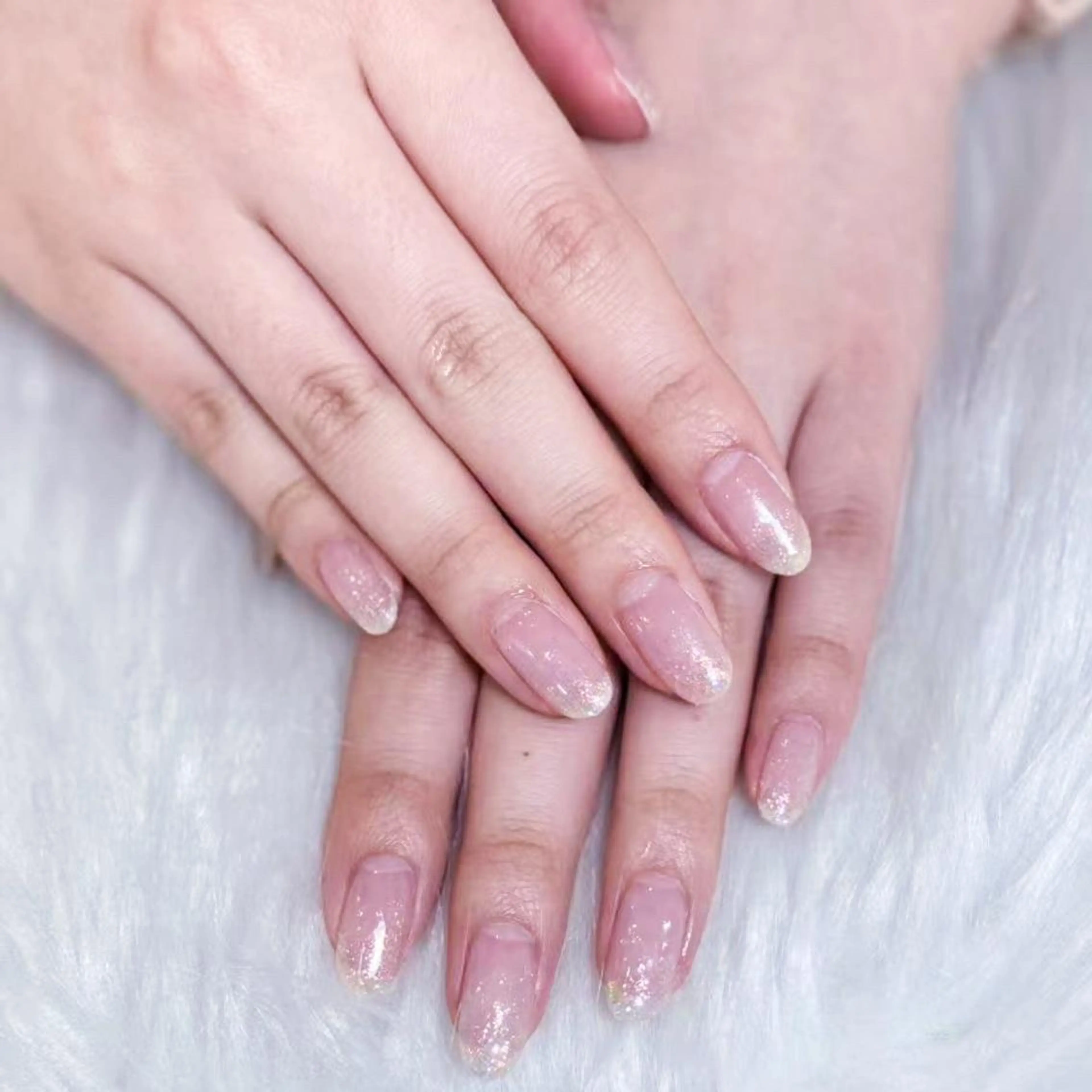 ネイル アートネイル オーロラネイル フラッシュネイル ガーリー キラキラネイル リナ 💅のネイルデザイン