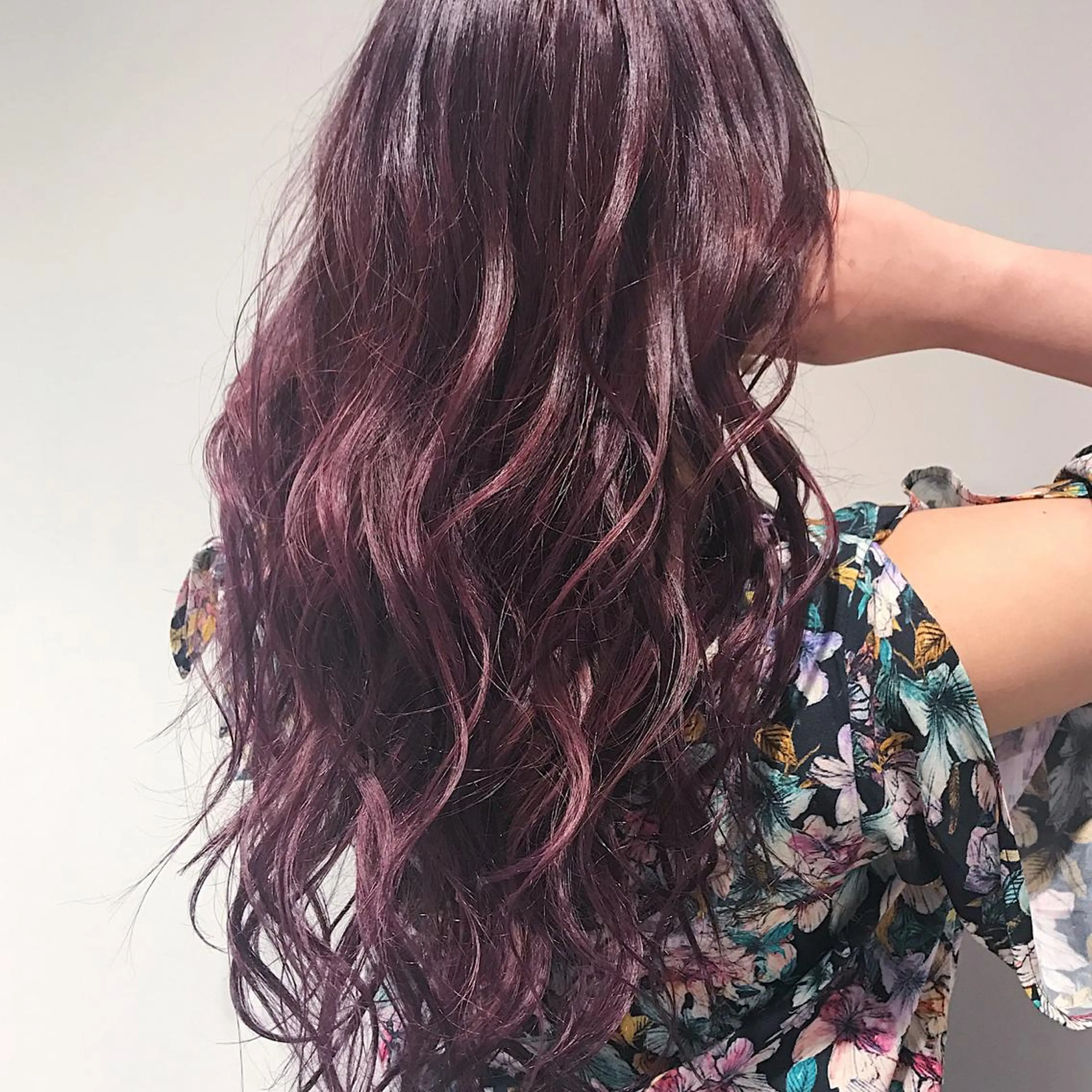 ロング カラー ヘアアレンジ Zina渋谷エリア マネージャShionのヘアスタイル