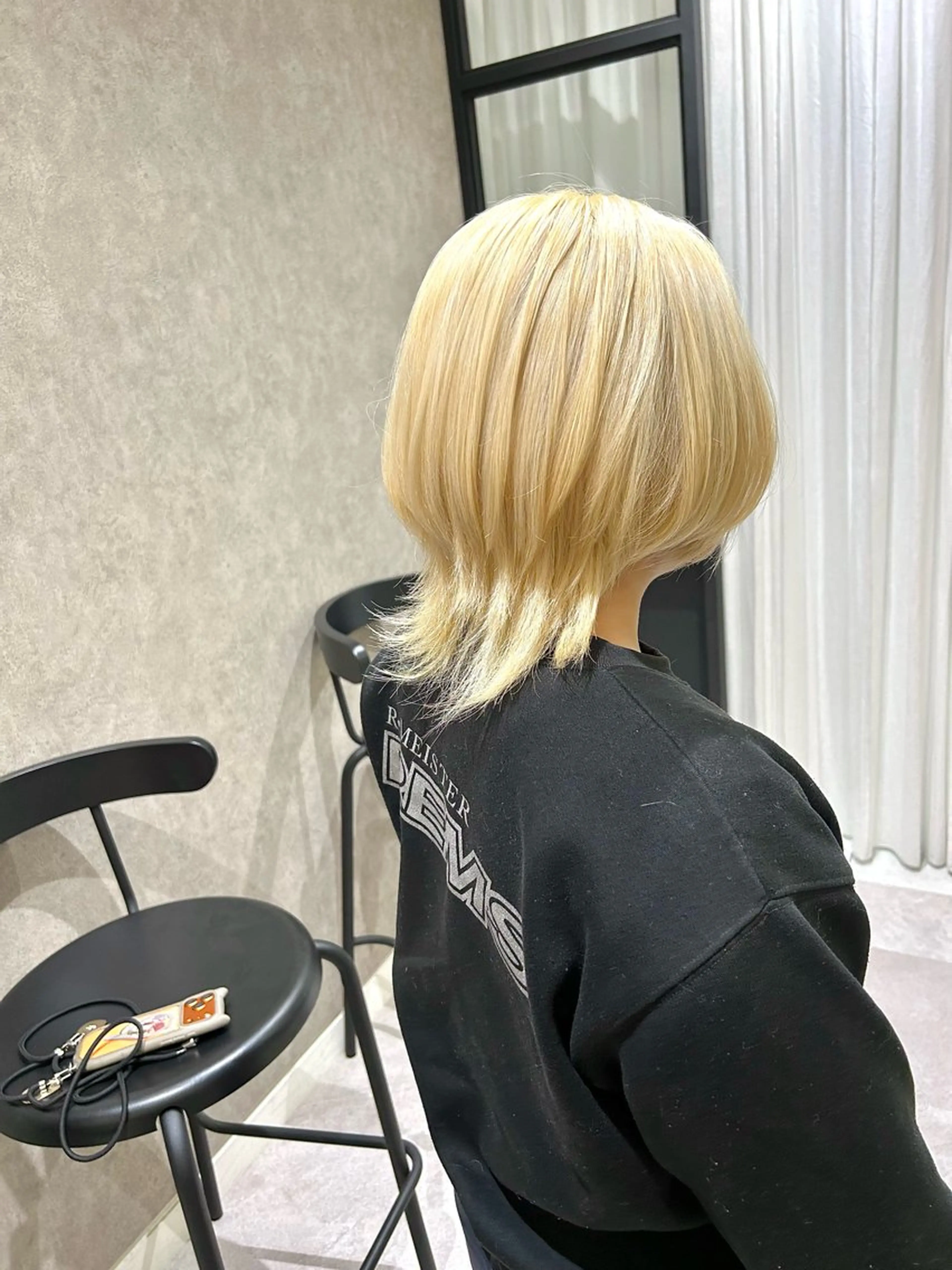 ミディアム ウルフカット 樋富 優香のヘアスタイル