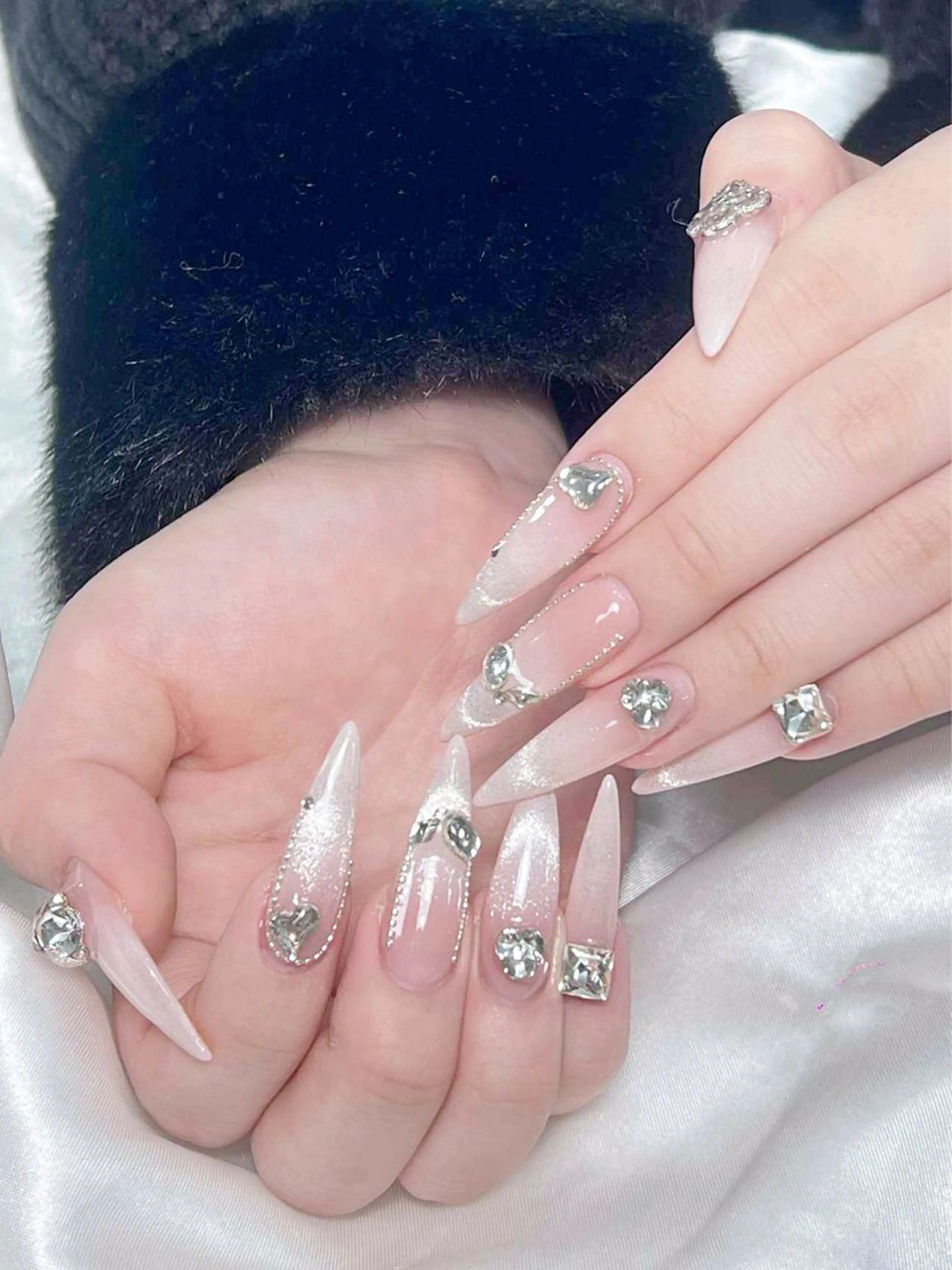 ネイル ハンドネイル LEELA NAIL STUDIOのネイルデザイン