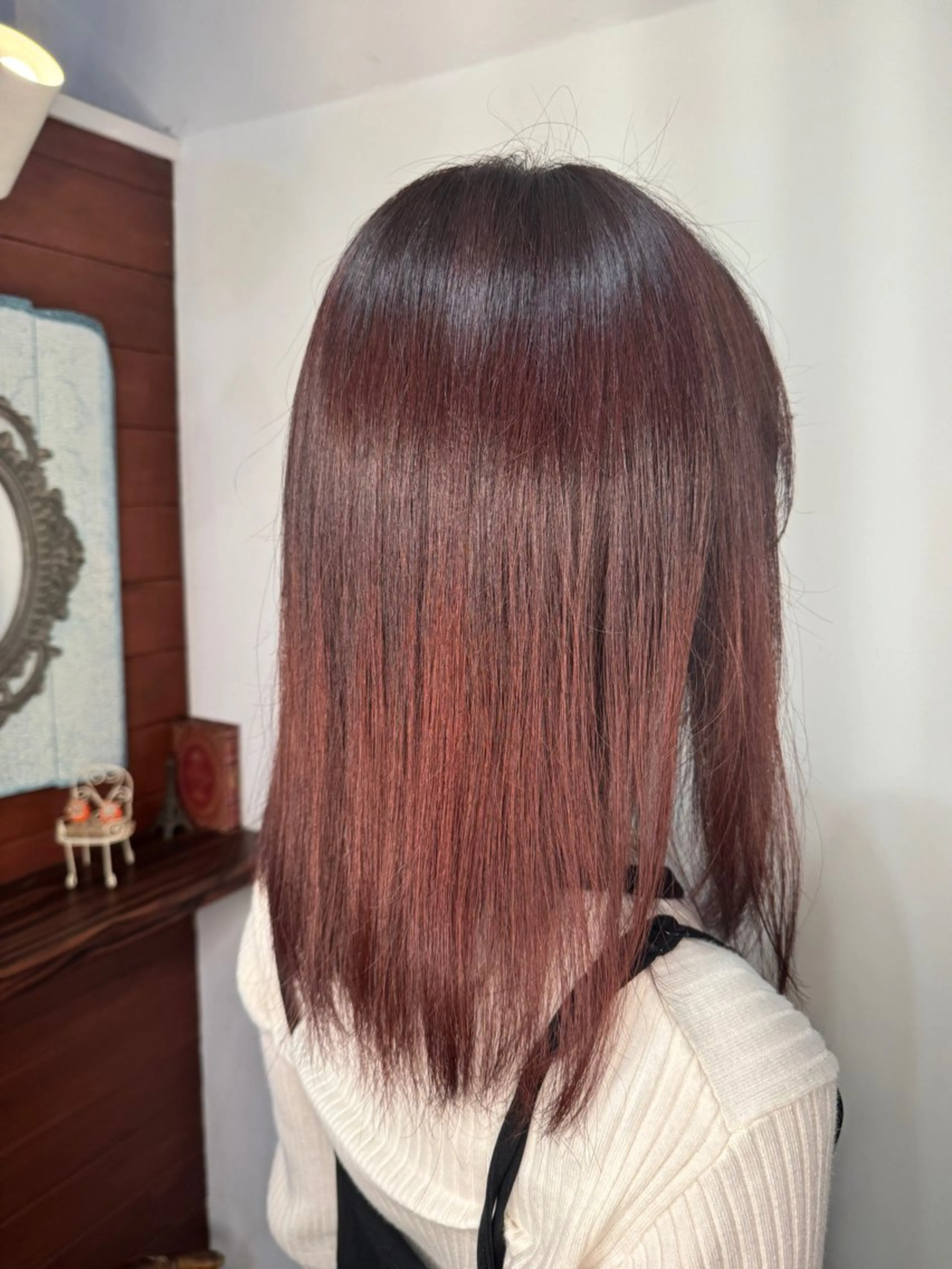 セミロング カラー 大塚 しおりのヘアスタイル