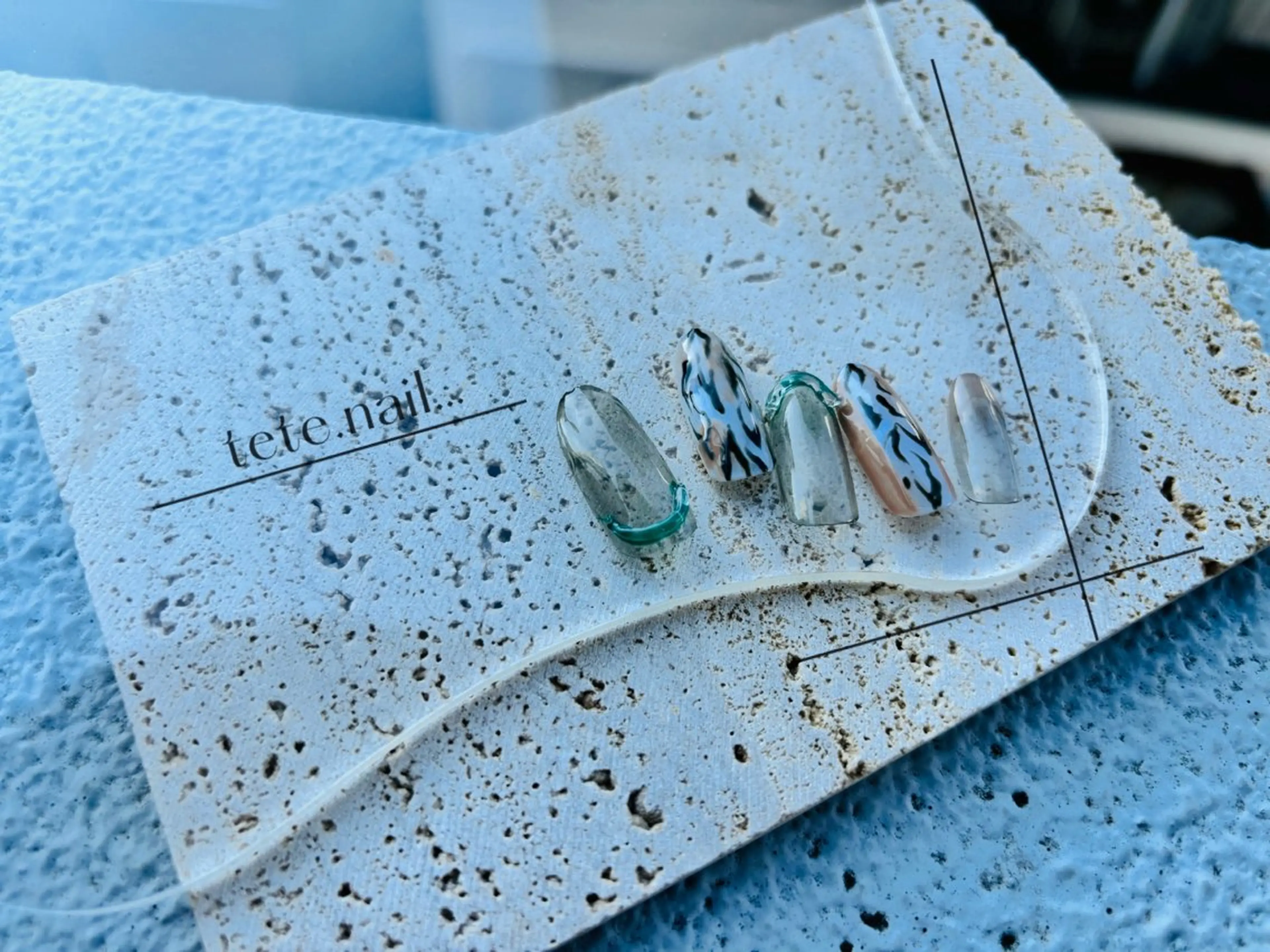 ミディアム ハンドネイル tete. nailのネイルデザイン