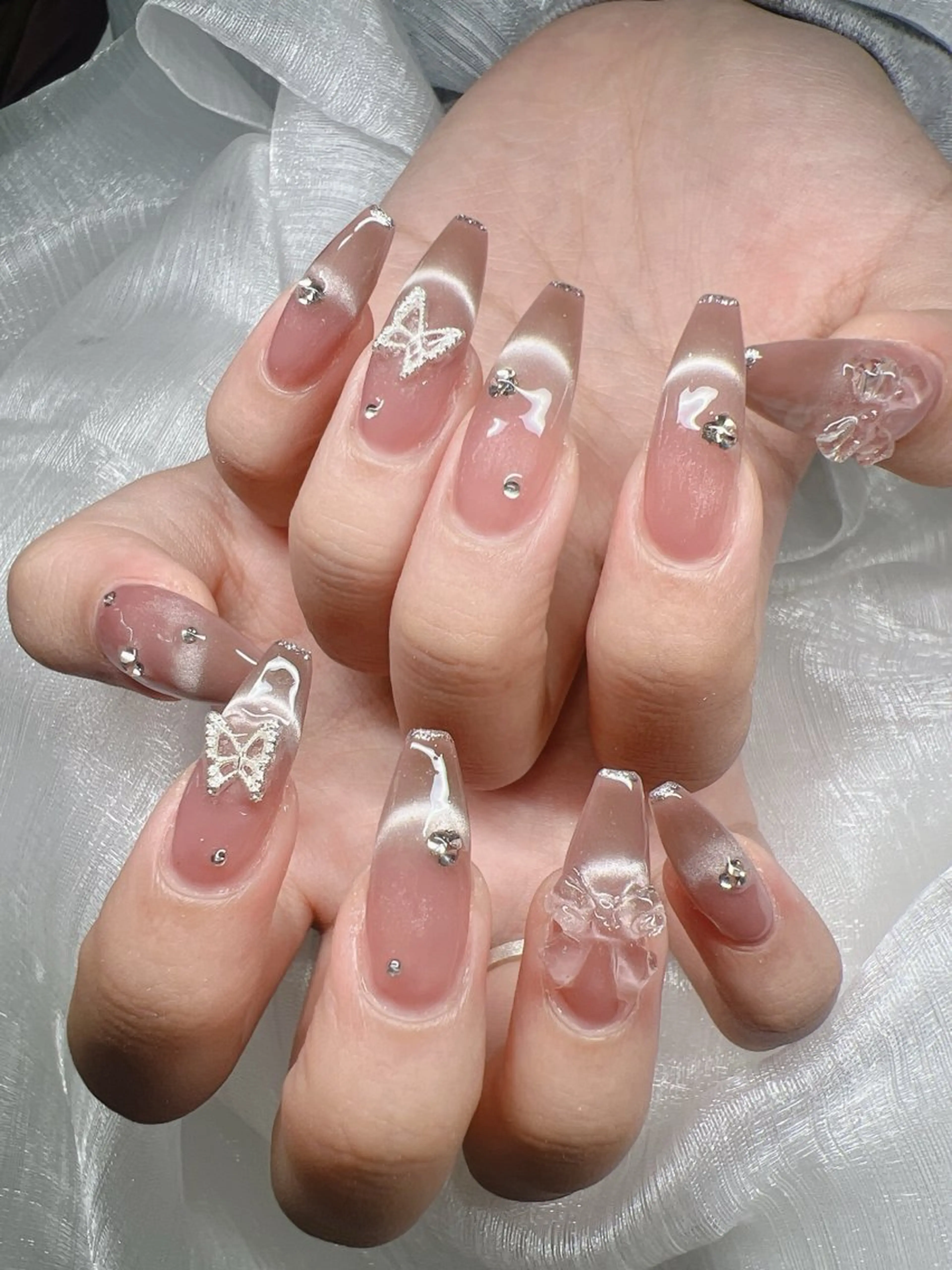 ネイル 長さ出し グラデーション 卒業式 キラキラネイル マグネットネイル ハンドネイル Lee Nails チップ長さだし専門店のネイルデザイン