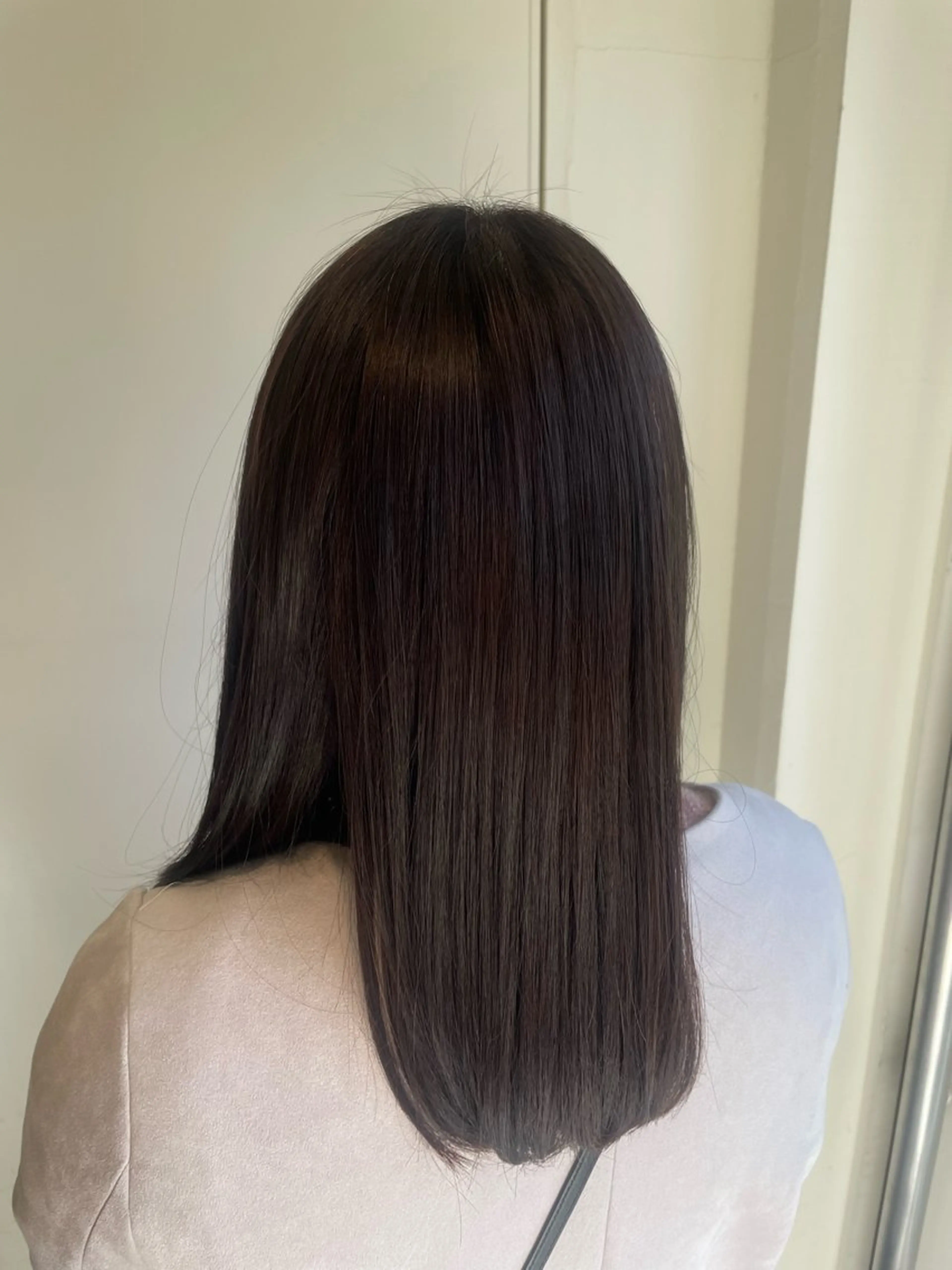 ミディアム カラー 永田 茉莉花のヘアスタイル