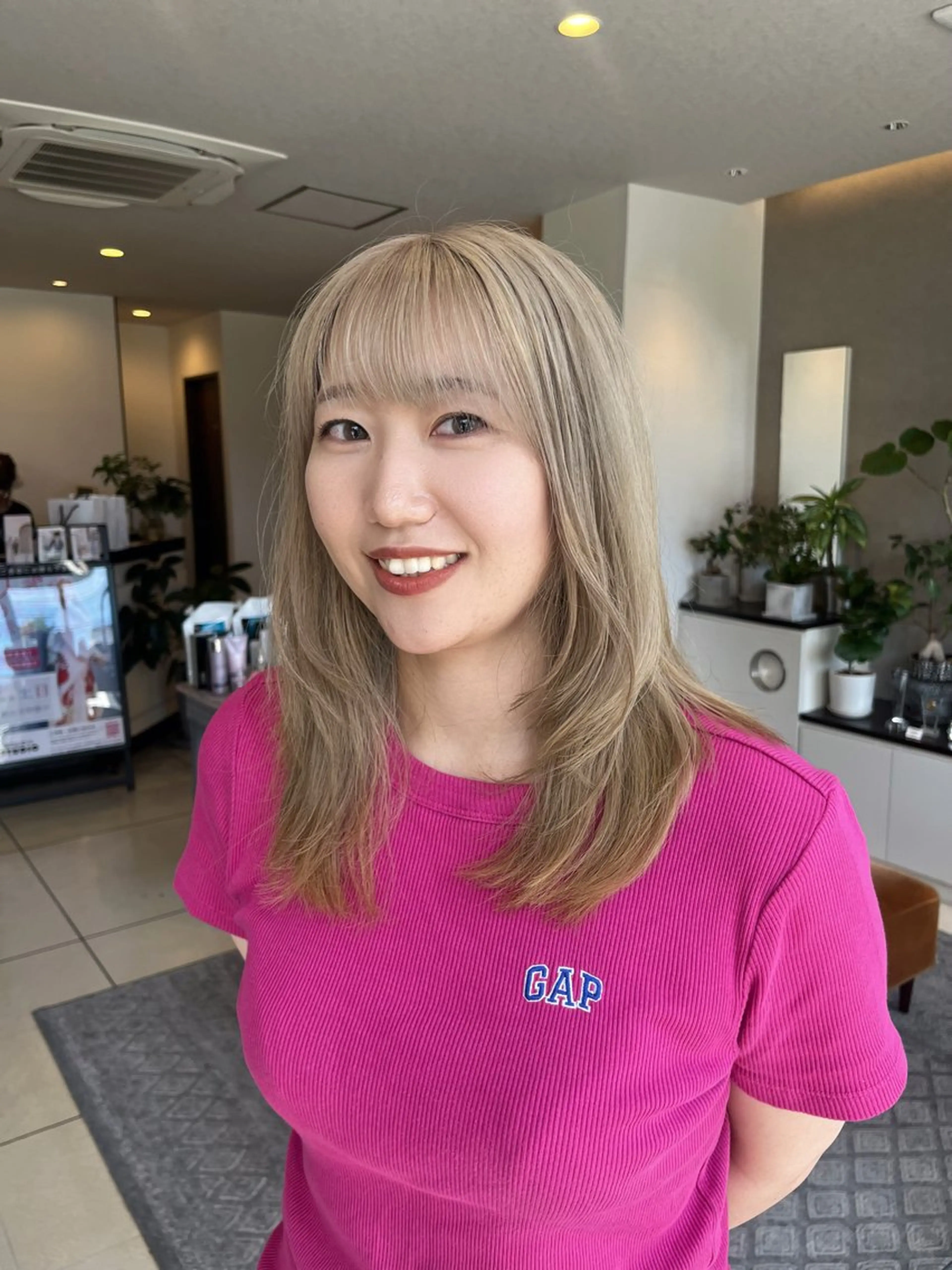 セミロング カラー 柔らかい艶暖色 レイヤー🫧姫汝のヘアスタイル