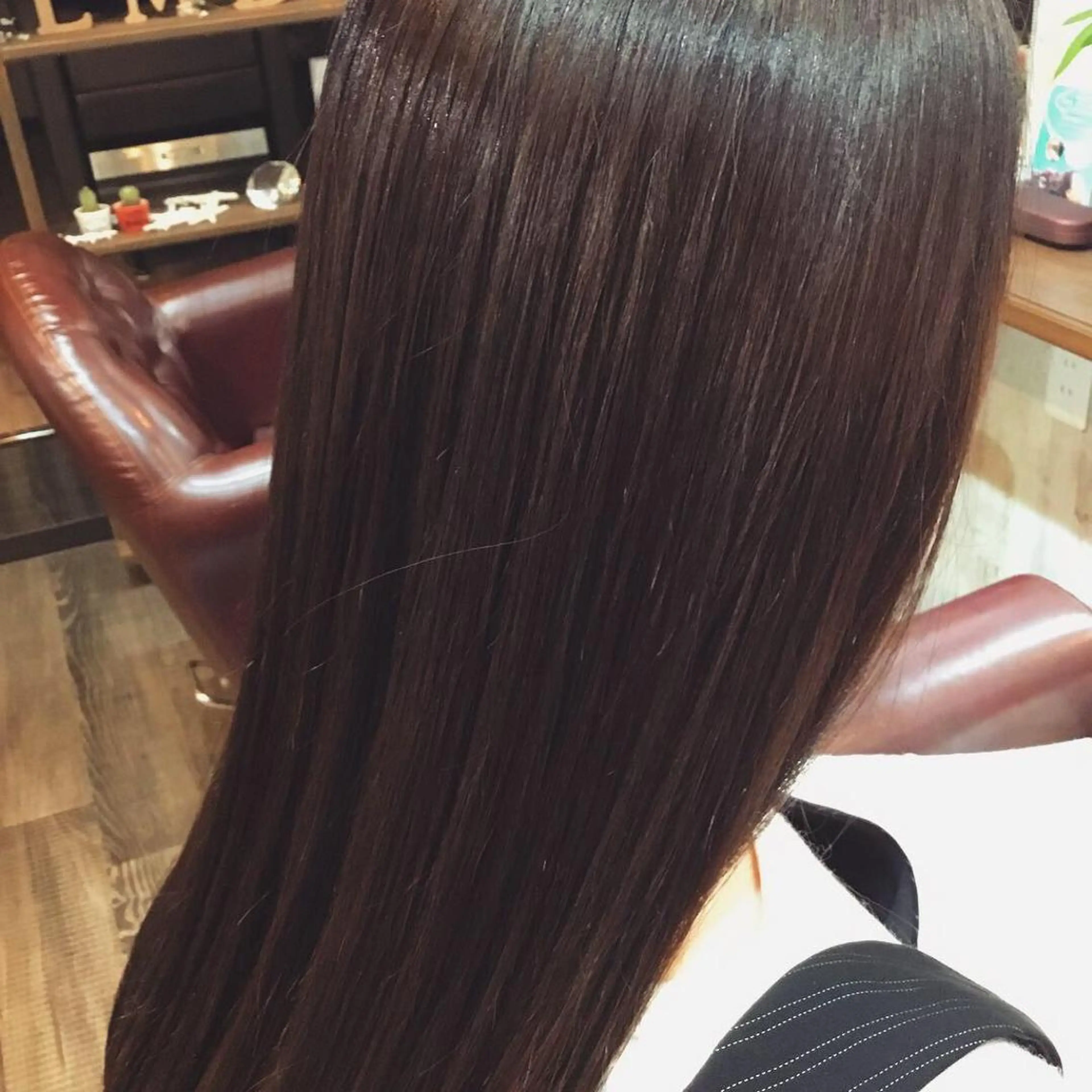 ロング カラー embrace エンブレイスのヘアスタイル