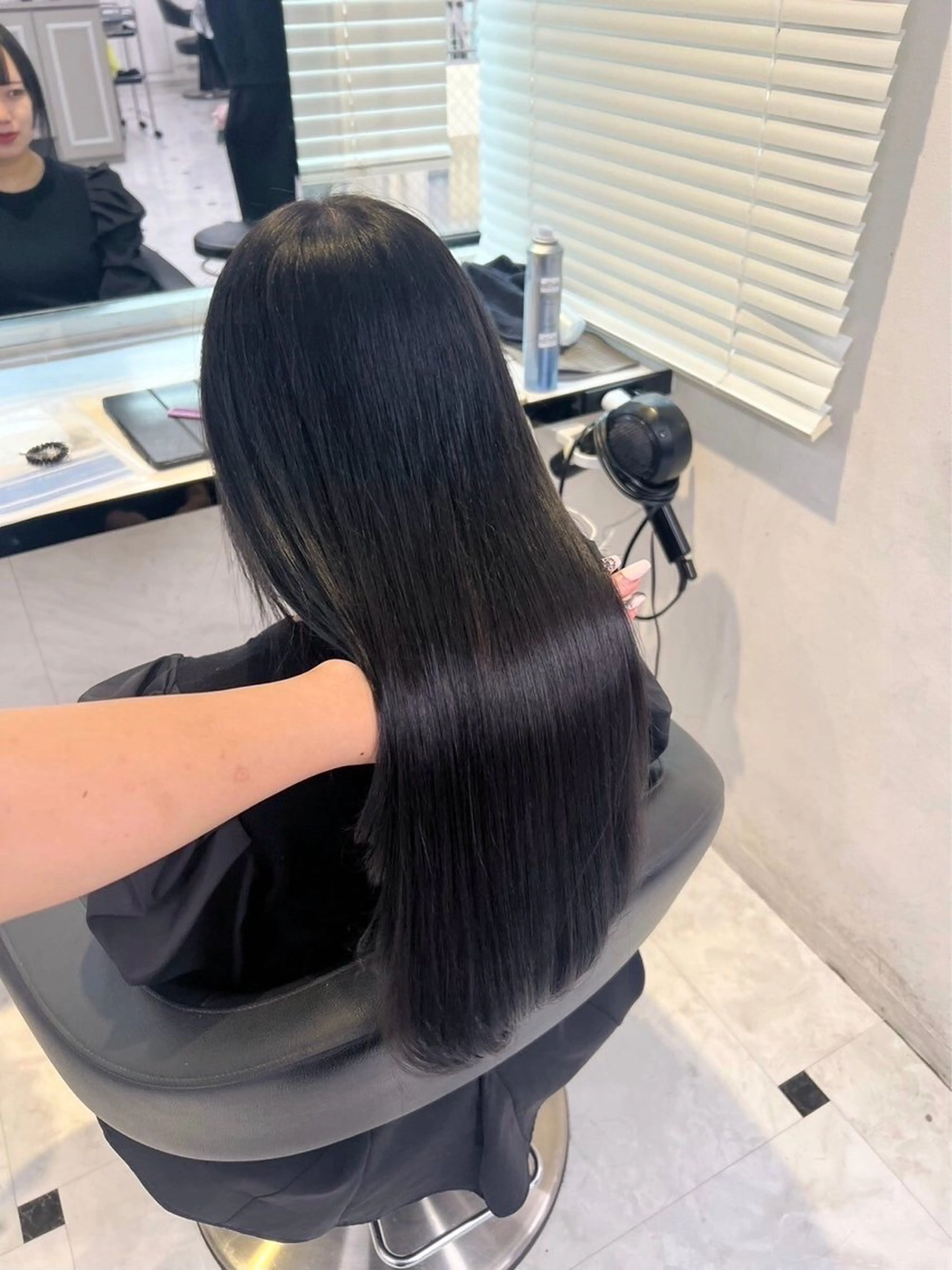 ロング カラー パーマ ヘアアレンジ メンズ カット ヘアカラー 縮毛矯正 トリートメント 盛れ韓国ハイトーン 🎀Himari🎀のヘアスタイル