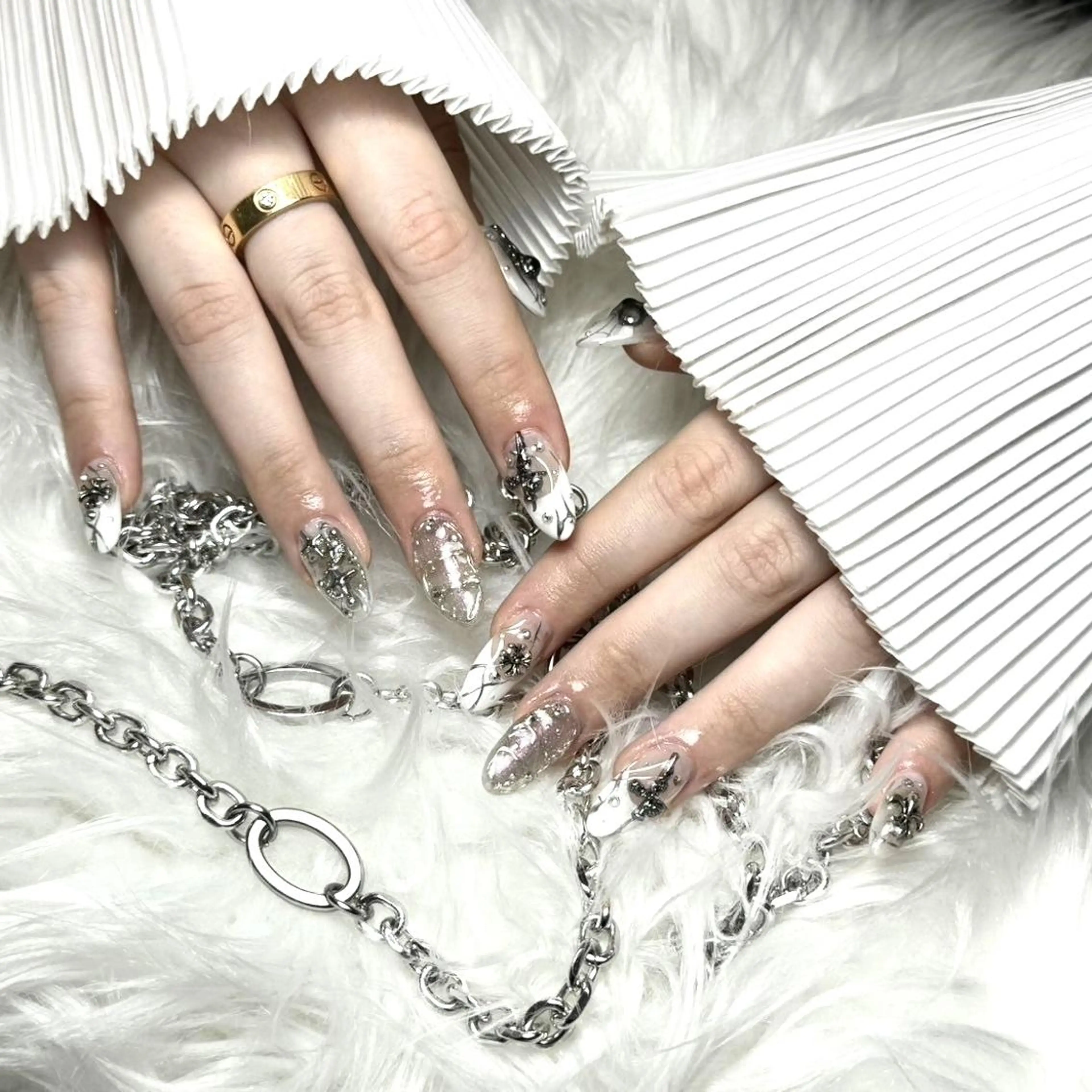 ネイル RAFFINE haru🦋🩵のネイルデザイン