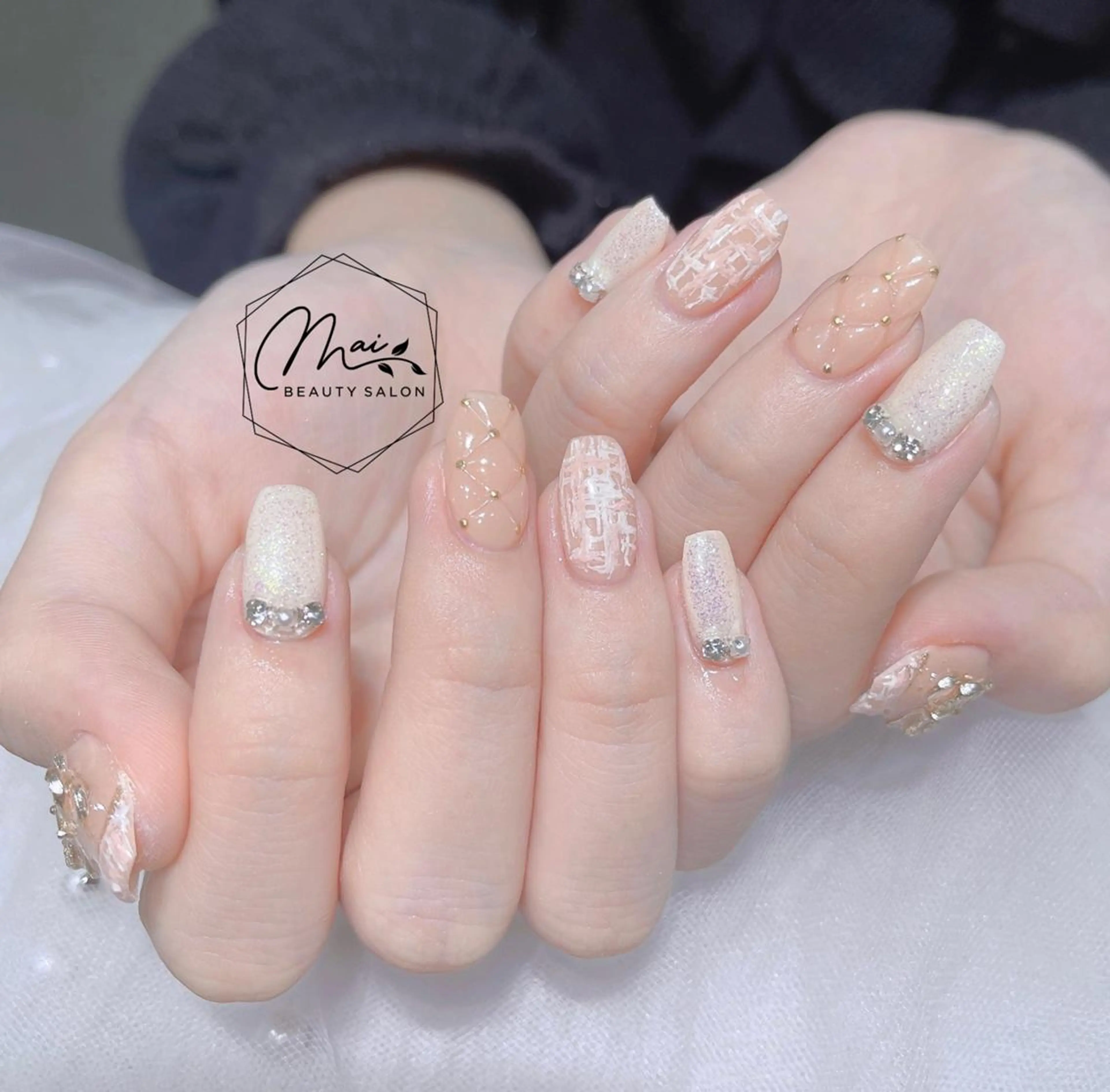 ネイル オーロラネイル 長さ出し フラッシュネイル フレンチネイル ジェルネイル MaiBeauty HaNaのネイルデザイン